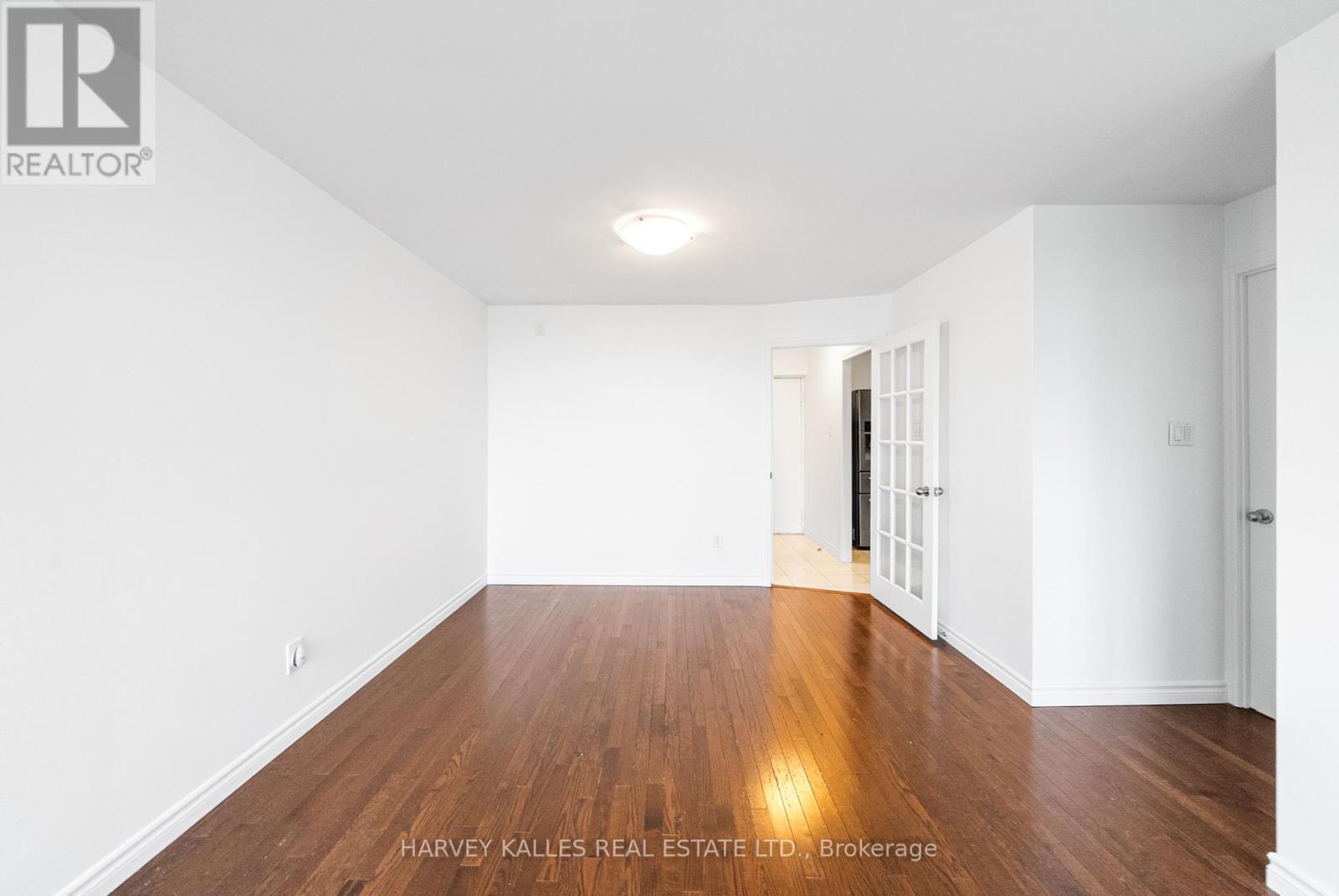 Property at 228 - 3765 SHEPPARD AVENUE E image 4