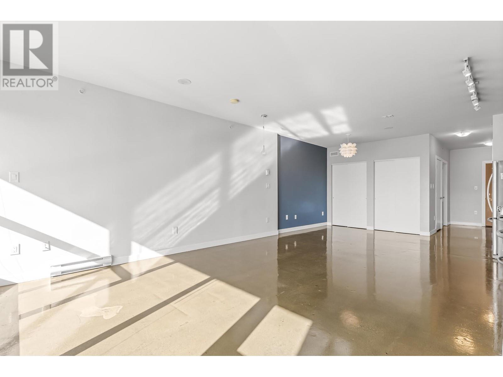 Listing Picture 12 of 28 : 306 221 UNION STREET, Vancouver / 溫哥華 - 魯藝地產 Yvonne Lu Group - MLS Medallion Club Member