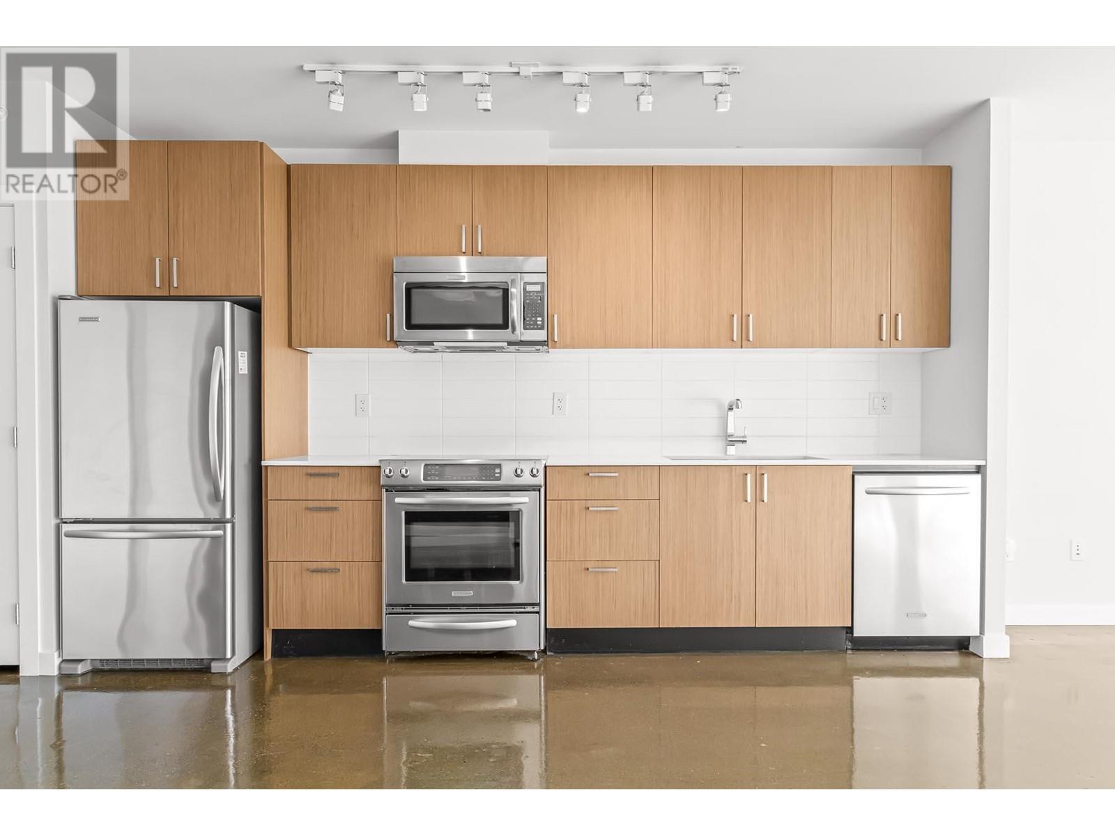 Listing Picture 7 of 28 : 306 221 UNION STREET, Vancouver / 溫哥華 - 魯藝地產 Yvonne Lu Group - MLS Medallion Club Member