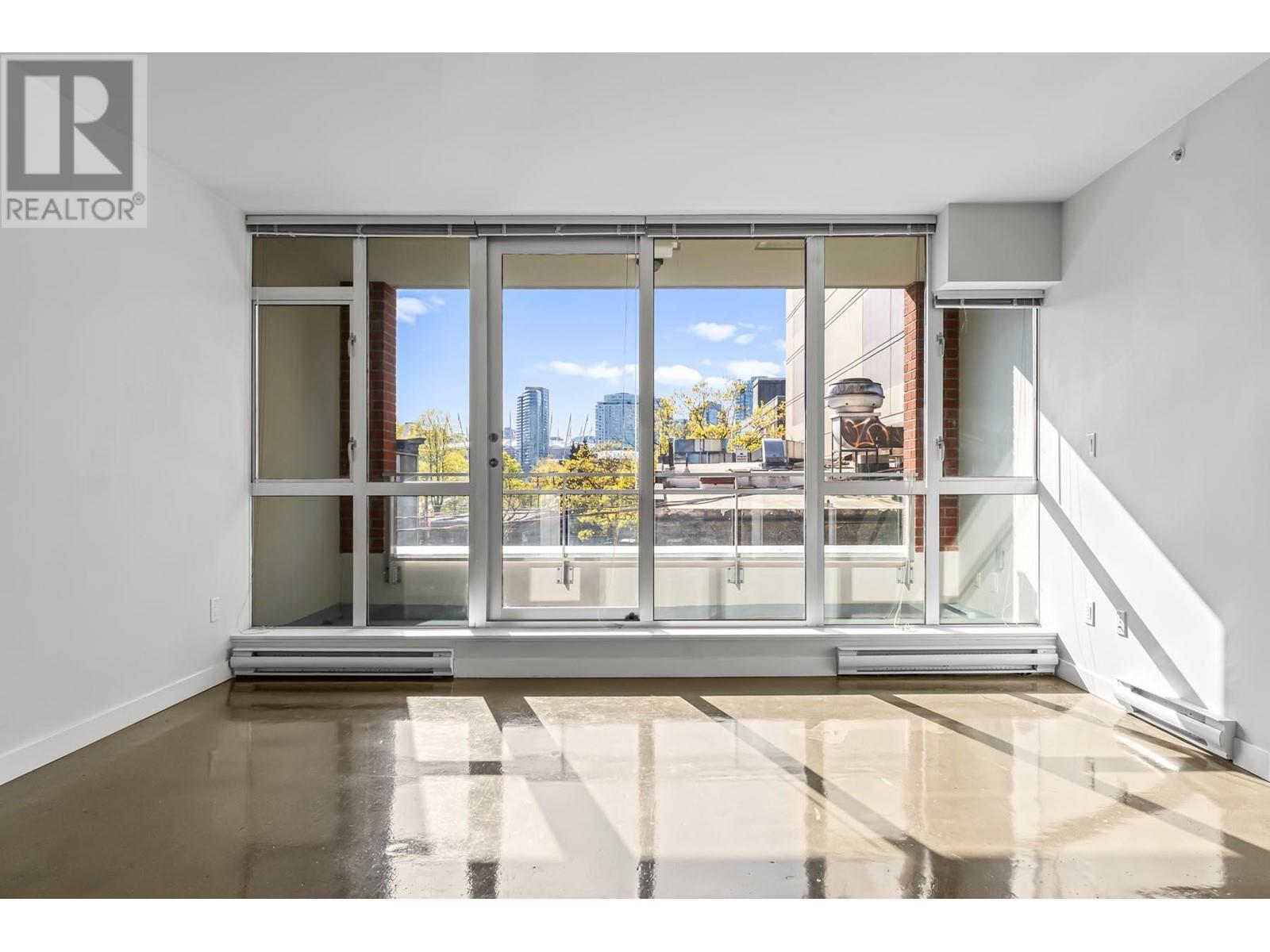 Listing Picture 13 of 28 : 306 221 UNION STREET, Vancouver / 溫哥華 - 魯藝地產 Yvonne Lu Group - MLS Medallion Club Member