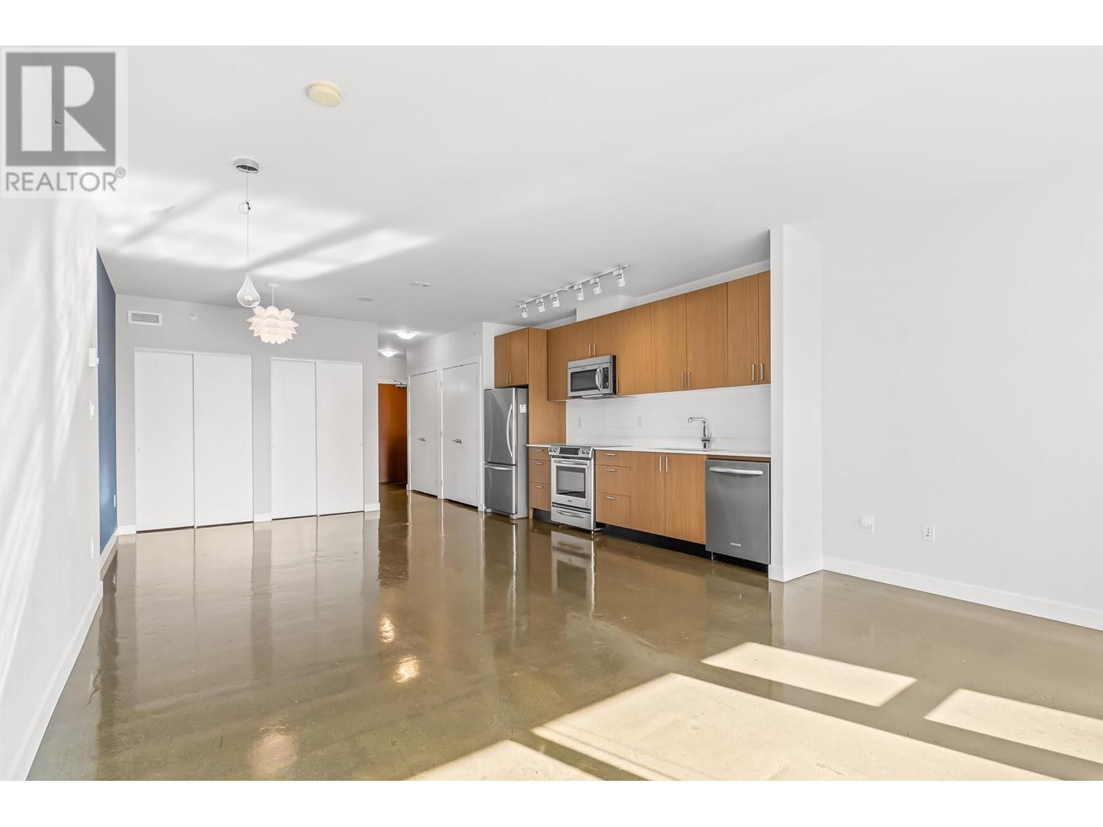 Listing Picture 10 of 28 : 306 221 UNION STREET, Vancouver / 溫哥華 - 魯藝地產 Yvonne Lu Group - MLS Medallion Club Member