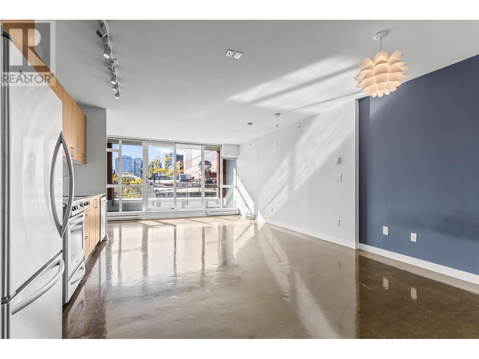 Listing Picture 5 of 28 : 306 221 UNION STREET, Vancouver / 溫哥華 - 魯藝地產 Yvonne Lu Group - MLS Medallion Club Member