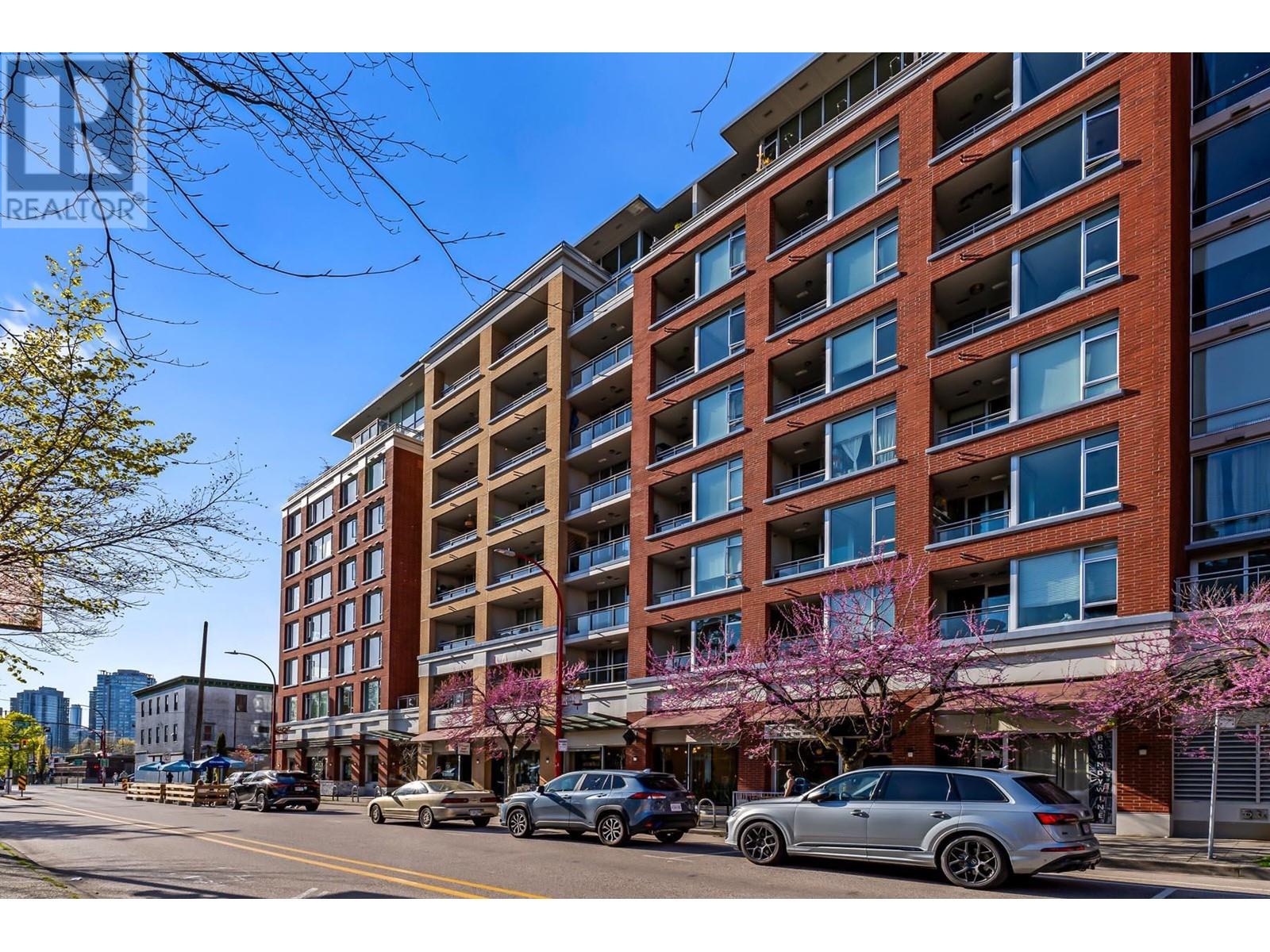 Listing Picture 2 of 28 : 306 221 UNION STREET, Vancouver / 溫哥華 - 魯藝地產 Yvonne Lu Group - MLS Medallion Club Member