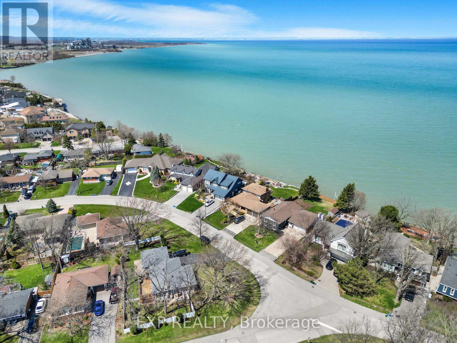 Property at 138 LAKESIDE DRIVE image 5