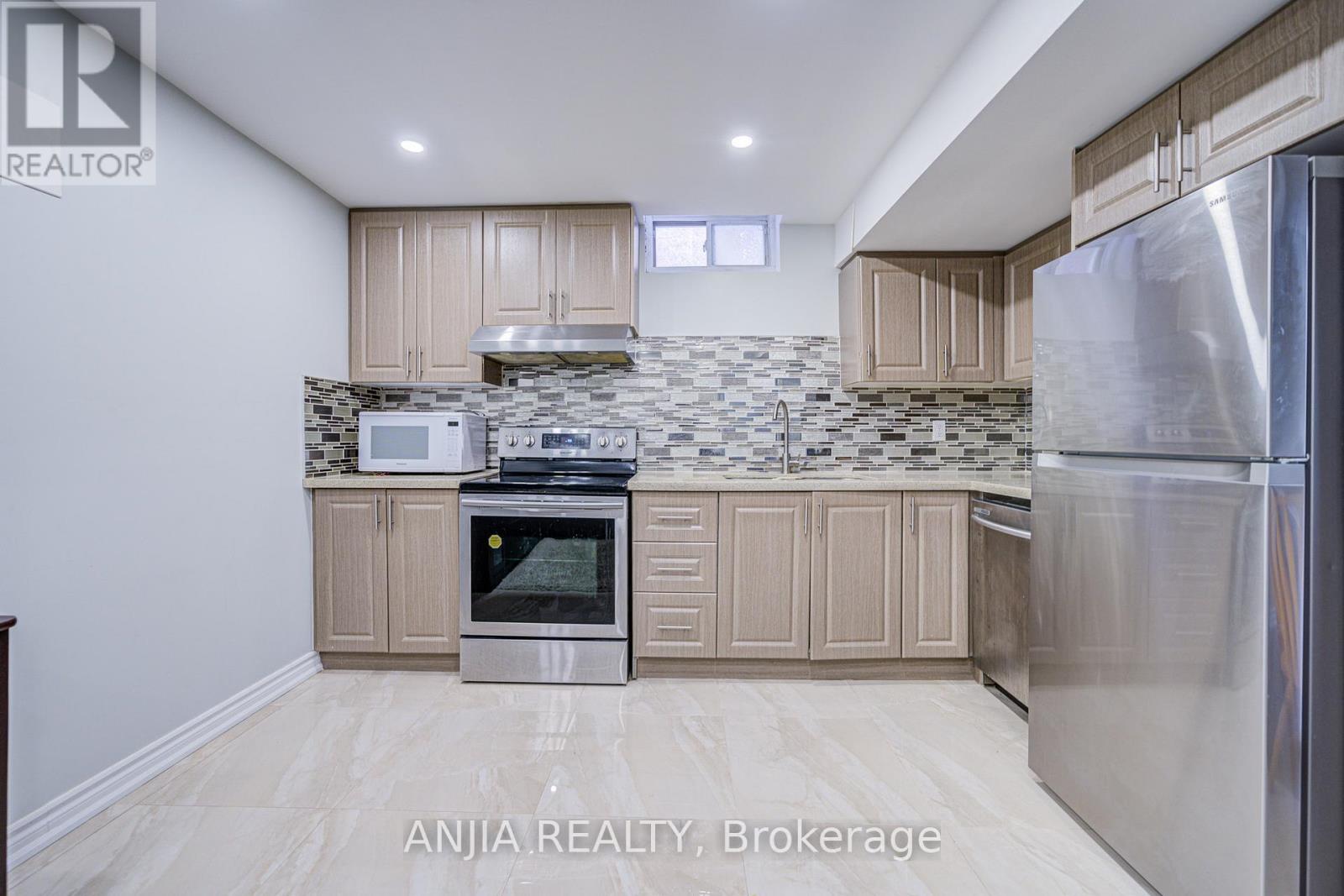 100 James Mccullough Road, Whitchurch-Stouffville, Ontario  L4A 0Z2 - Photo 37 - N12110837