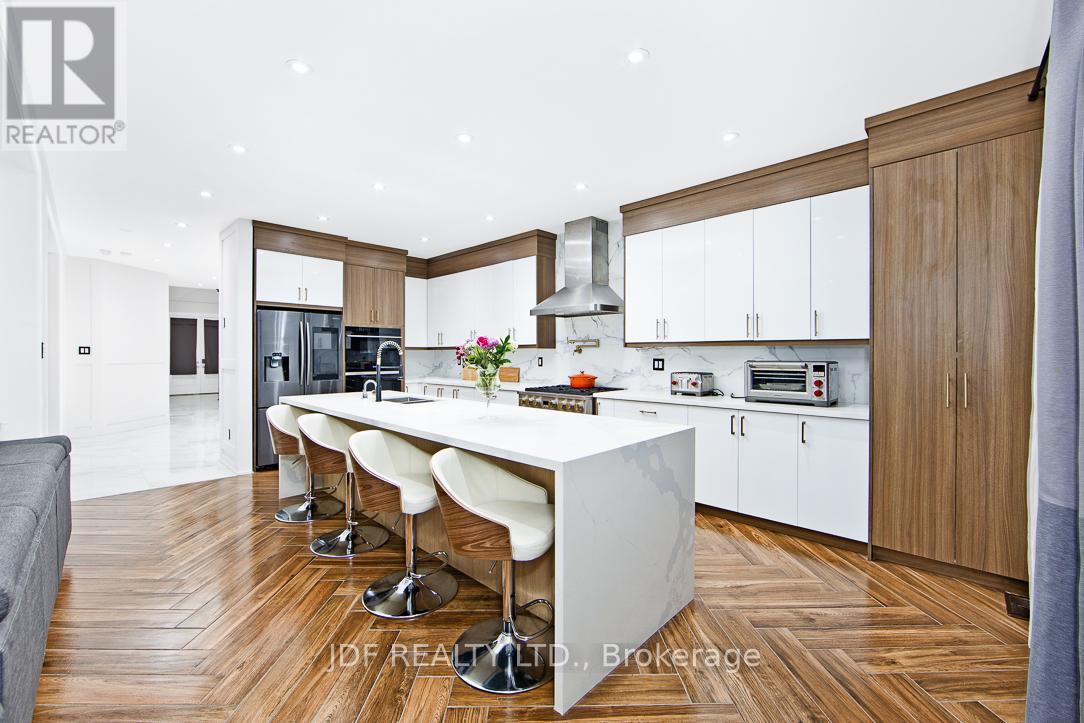 125 Cranbrook Crescent, Vaughan, Ontario  L4H 4G9 - Photo 12 - N12110917