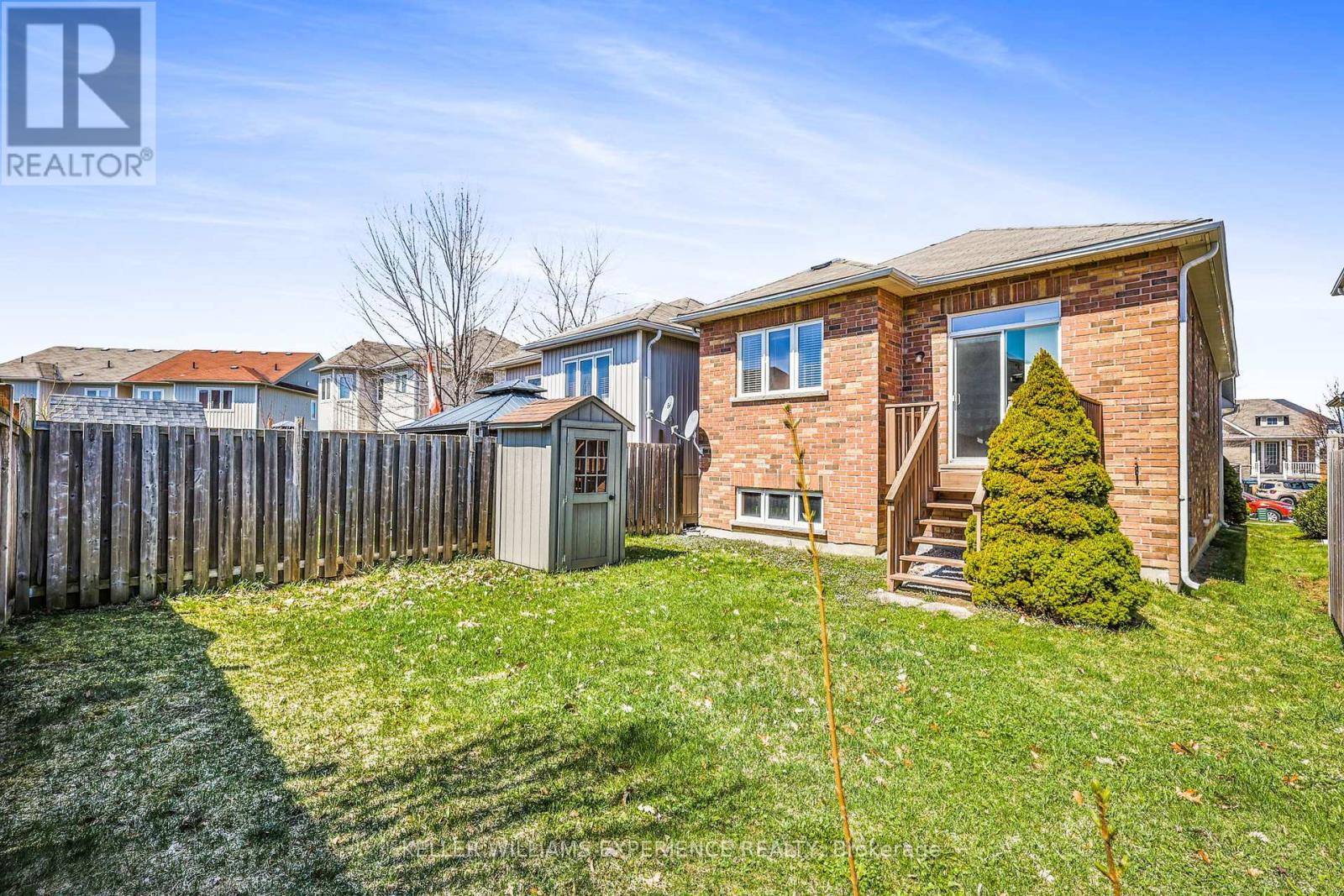 35 Legion Way, Essa, Ontario  L3W 0M7 - Photo 27 - N12110979