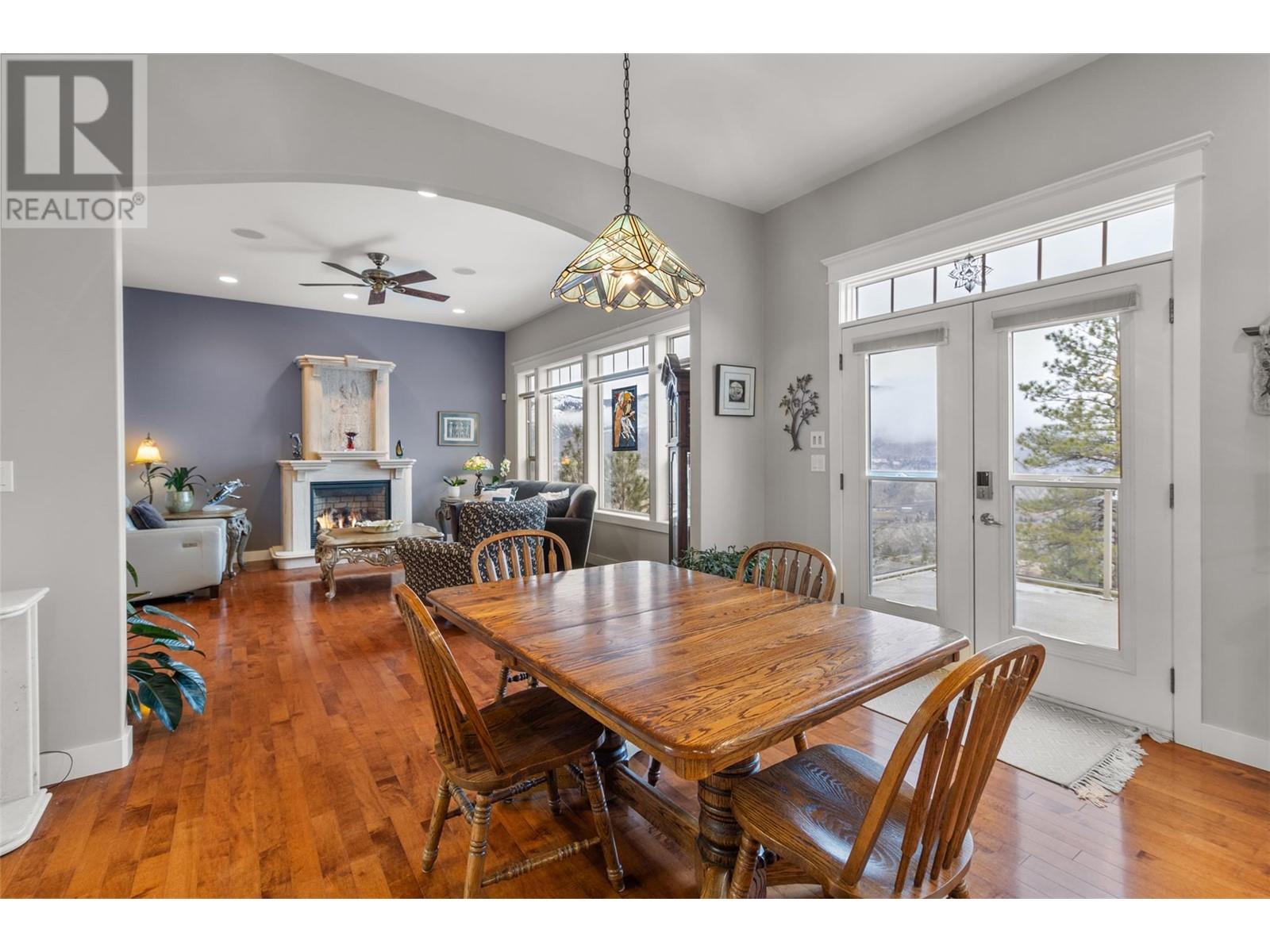 Property at 4767 UPLANDS Drive image 3