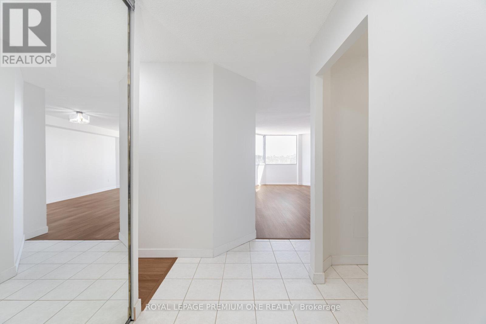 310 - 236 Albion Road, Toronto, Ontario  M9W 6A6 - Photo 8 - W12110981