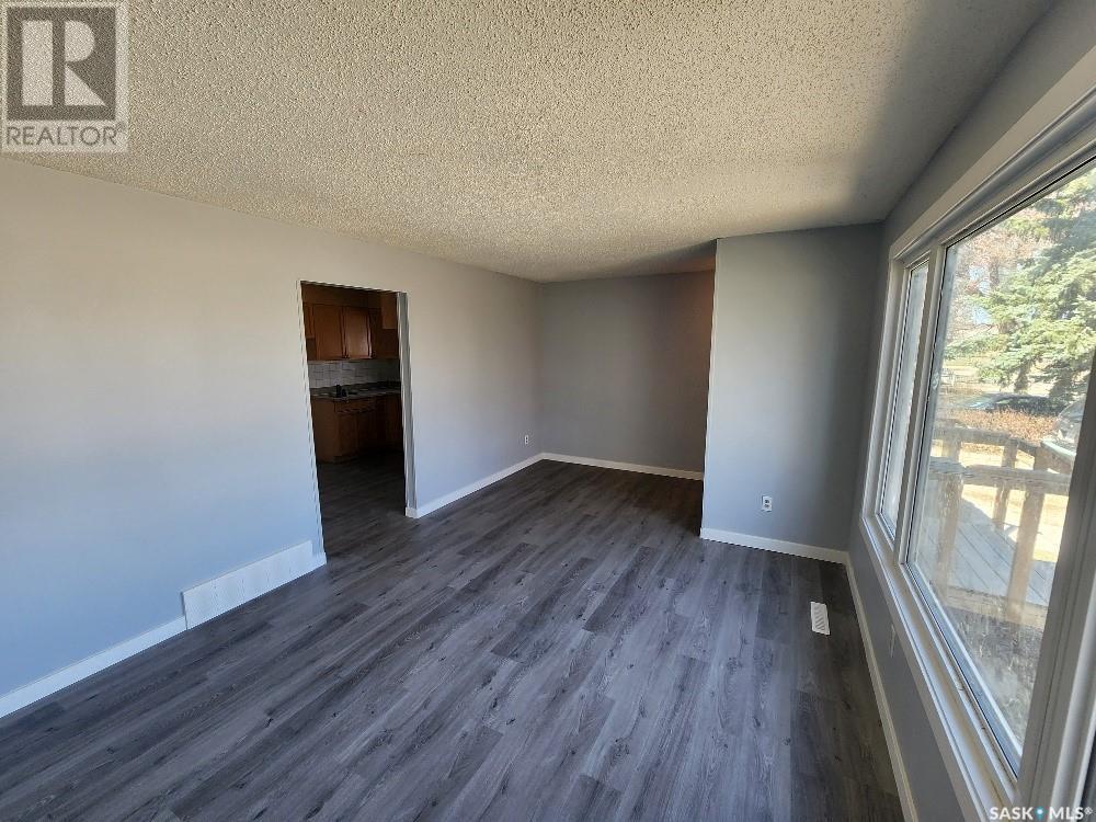 Property at 664 Retallack STREET image 5