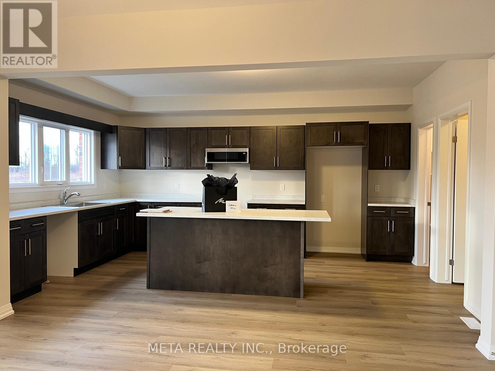 1013 Kraft Road N, Fort Erie, Ontario  L2A 0H3 - Photo 12 - X12110826
