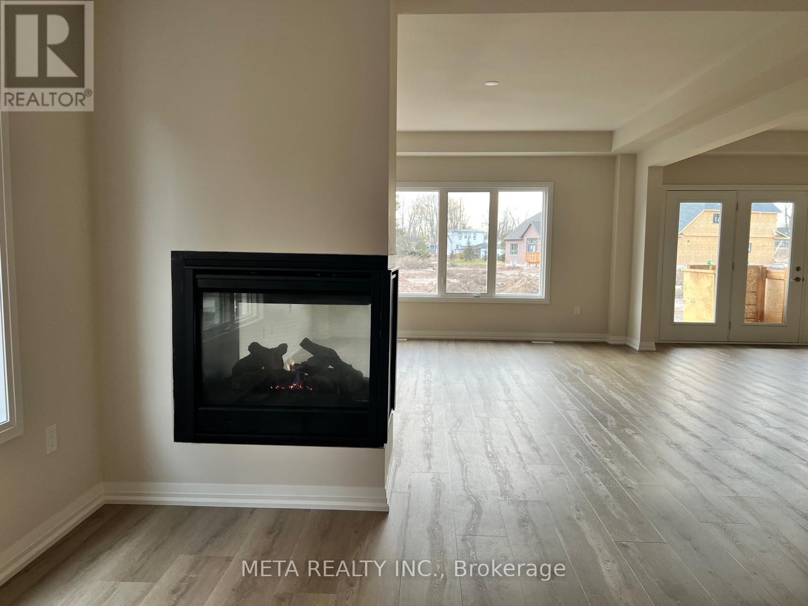 1013 Kraft Road N, Fort Erie, Ontario  L2A 0H3 - Photo 9 - X12110826