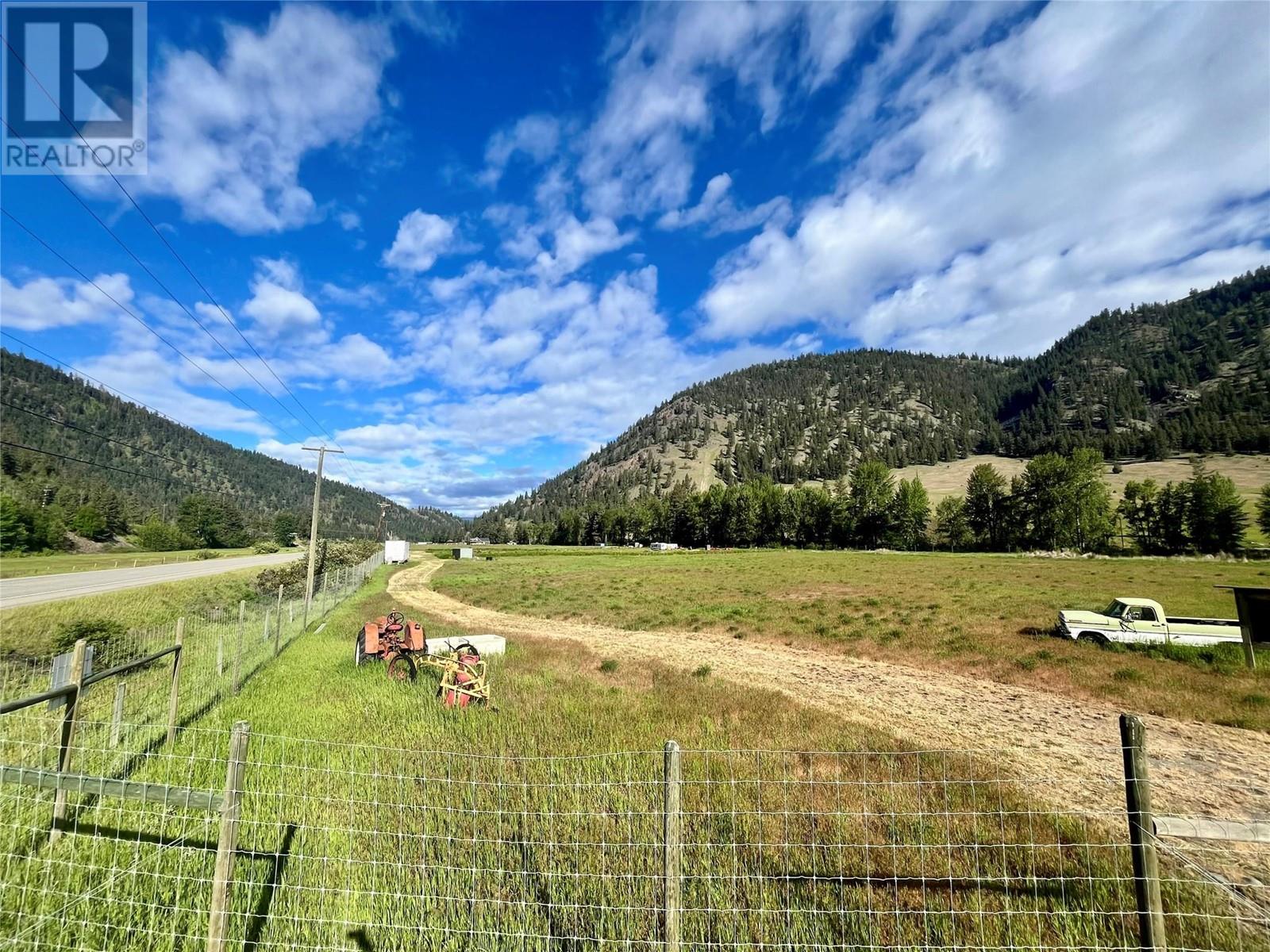 Property at 786 Highway 3 image 3