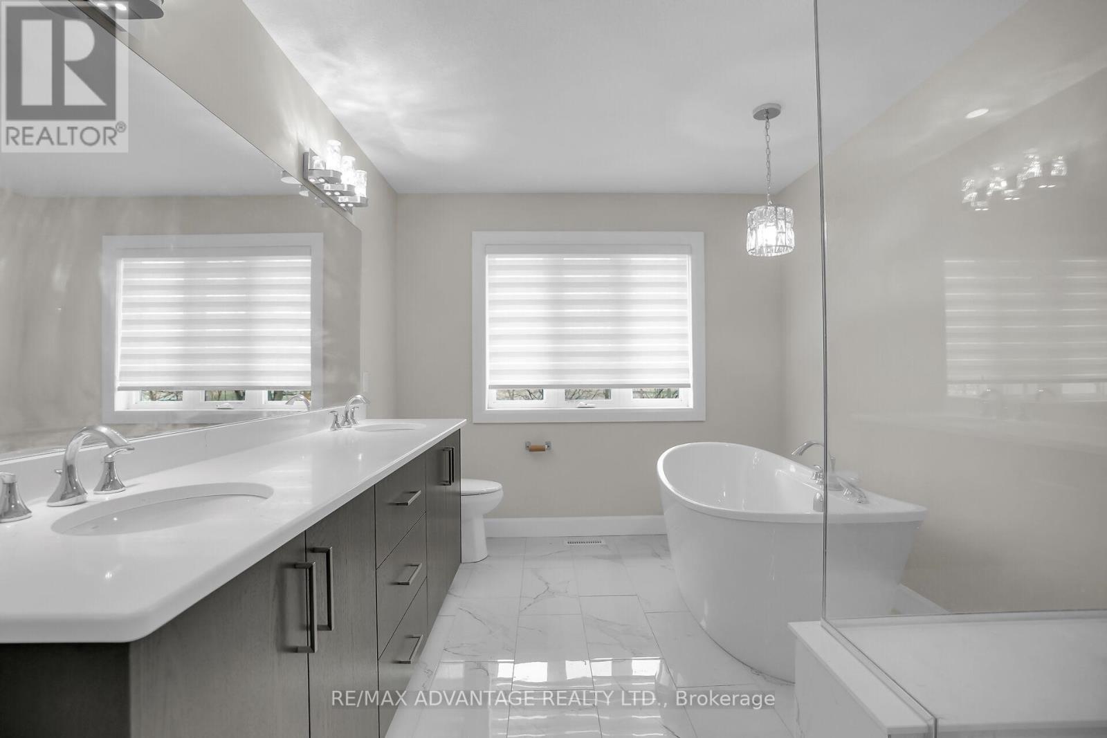 6416 Old Garrison Boulevard, London South, Ontario  N6P 0G2 - Photo 25 - X12111019