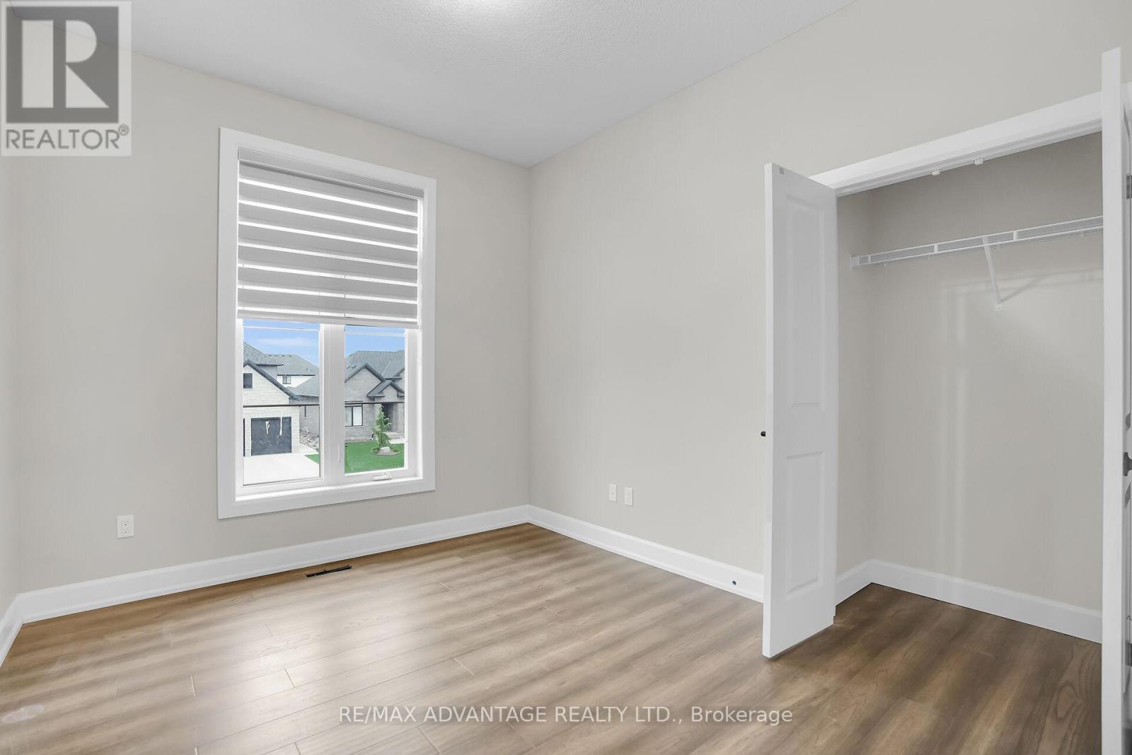 6416 Old Garrison Boulevard, London South, Ontario  N6P 0G2 - Photo 29 - X12111019