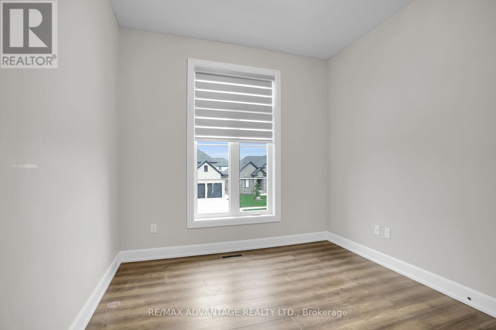 6416 Old Garrison Boulevard, London South, Ontario  N6P 0G2 - Photo 30 - X12111019