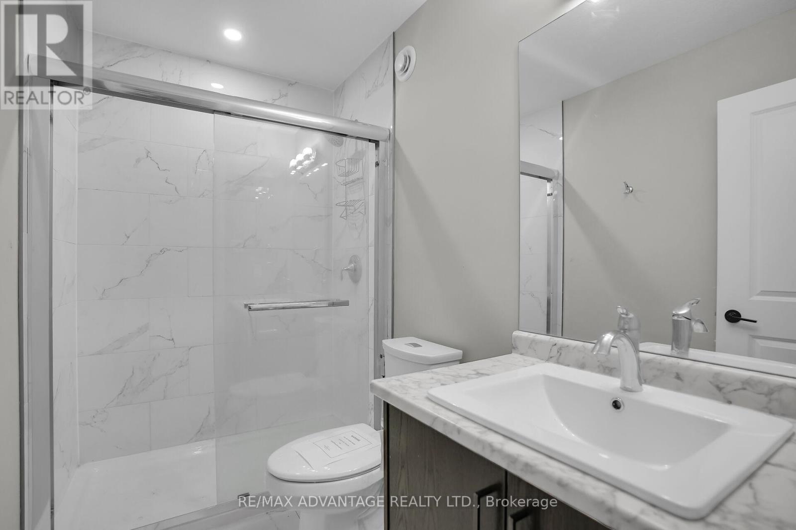6416 Old Garrison Boulevard, London South, Ontario  N6P 0G2 - Photo 31 - X12111019