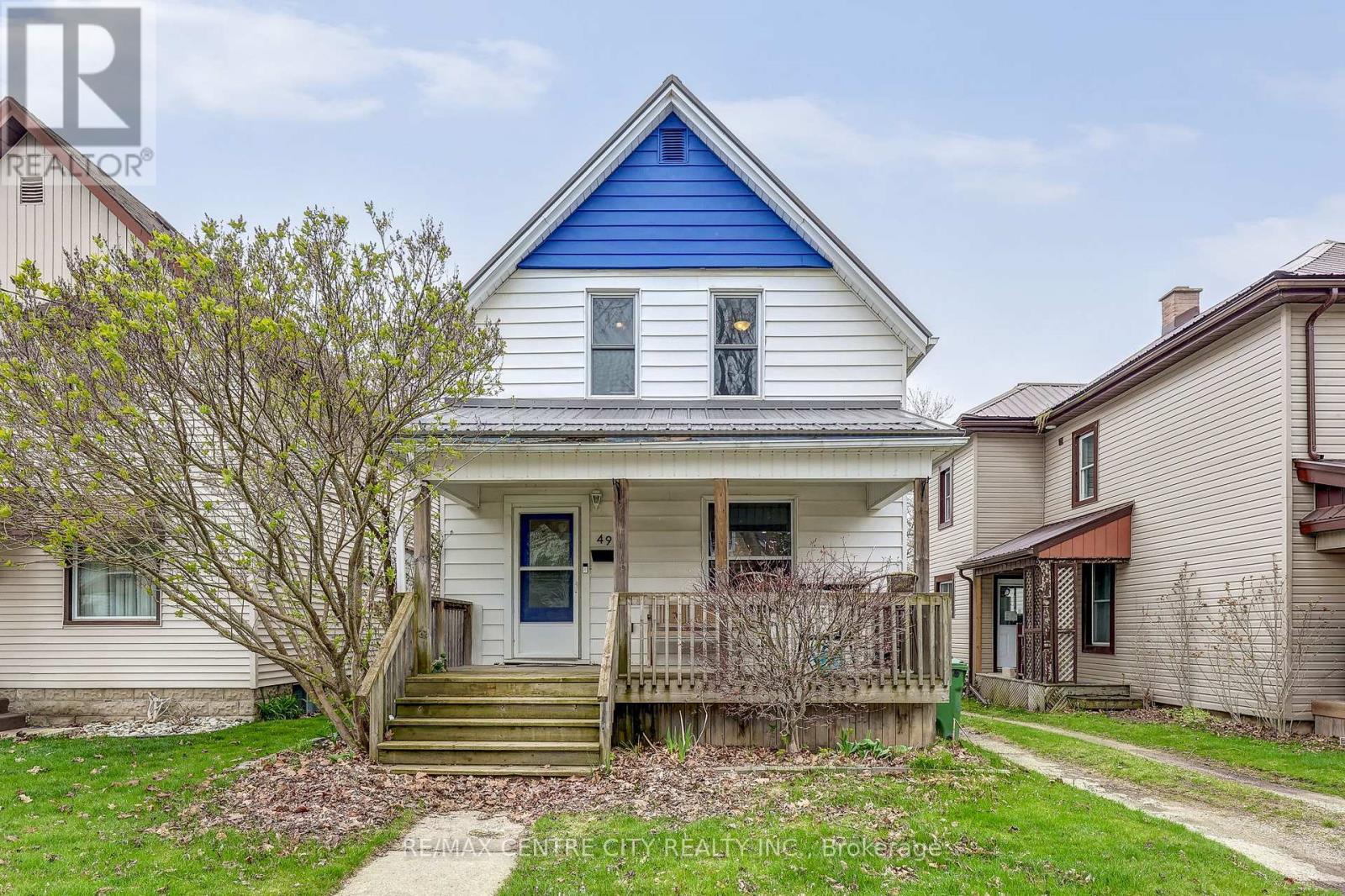 49 West Avenue