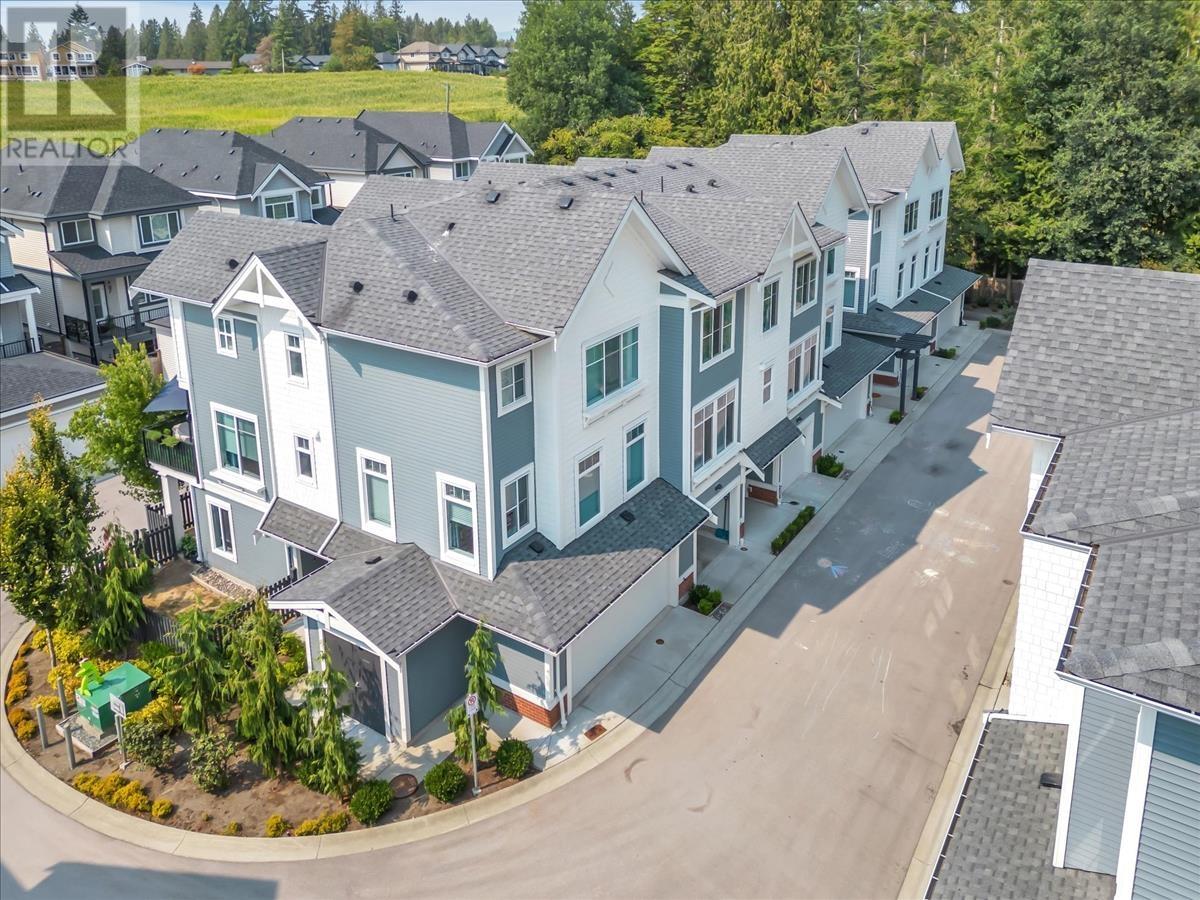 11 24021 110 Avenue, Maple Ridge, British Columbia  V2W 0J9 - Photo 2 - R2988169