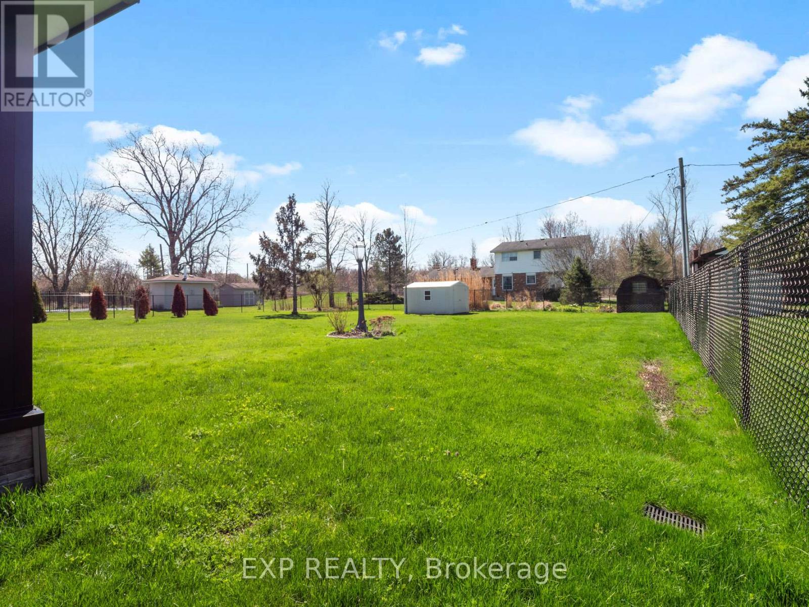 2189 Niagara Parkway, Fort Erie (Bowen), Ontario  L2A 5M4 - Photo 36 - X12111106