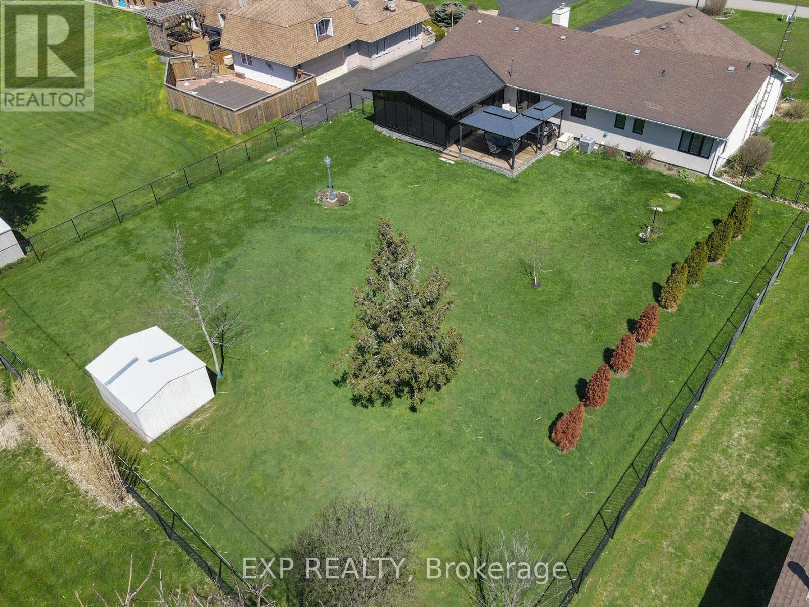 2189 Niagara Parkway, Fort Erie (Bowen), Ontario  L2A 5M4 - Photo 39 - X12111106