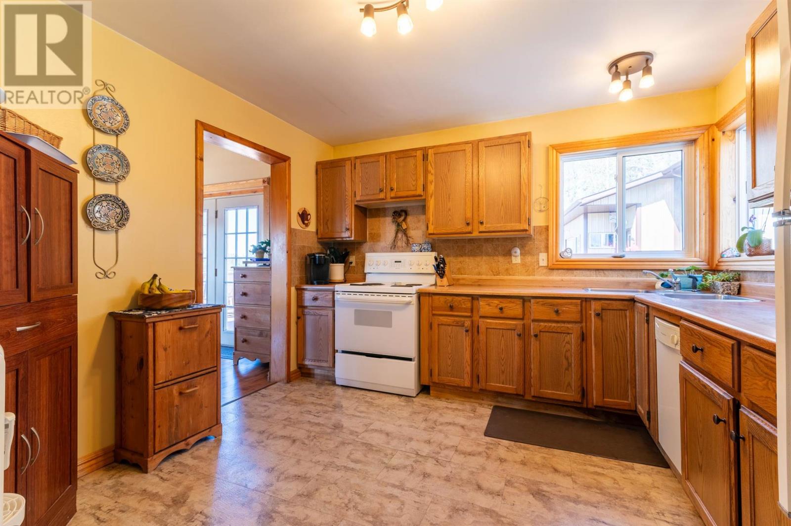 402 Birchgrove Rd, Blindfold Lake, Ontario  P0X 1H0 - Photo 16 - TB250910