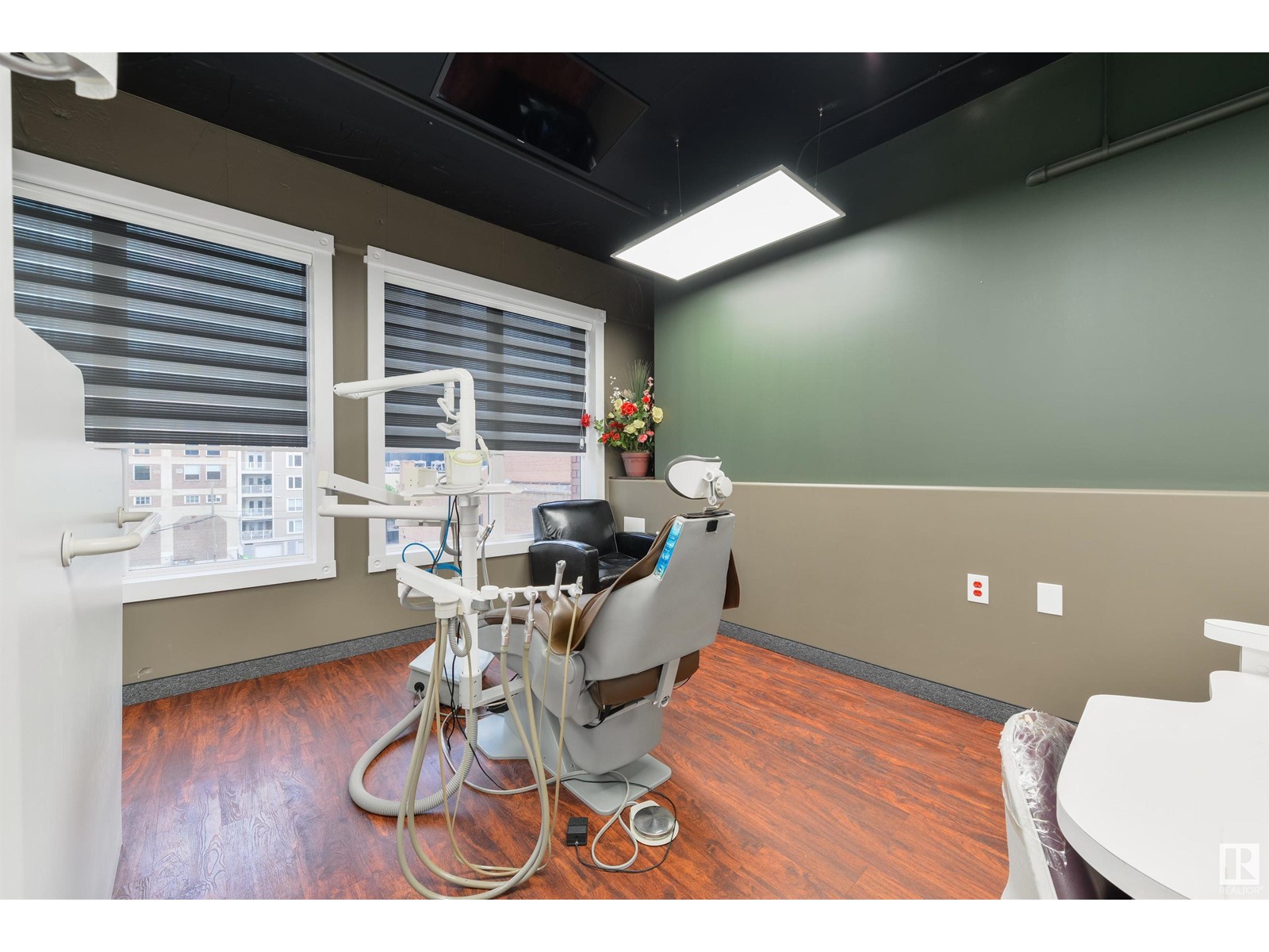 #401 10154 104 St Nw, Edmonton, Alberta  T5J 1A7 - Photo 18 - E4433303