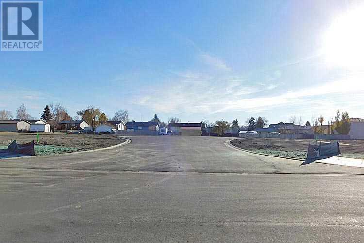 5 Pine Place E, Claresholm, Alberta  T0L 0T0 - Photo 3 - A2176919