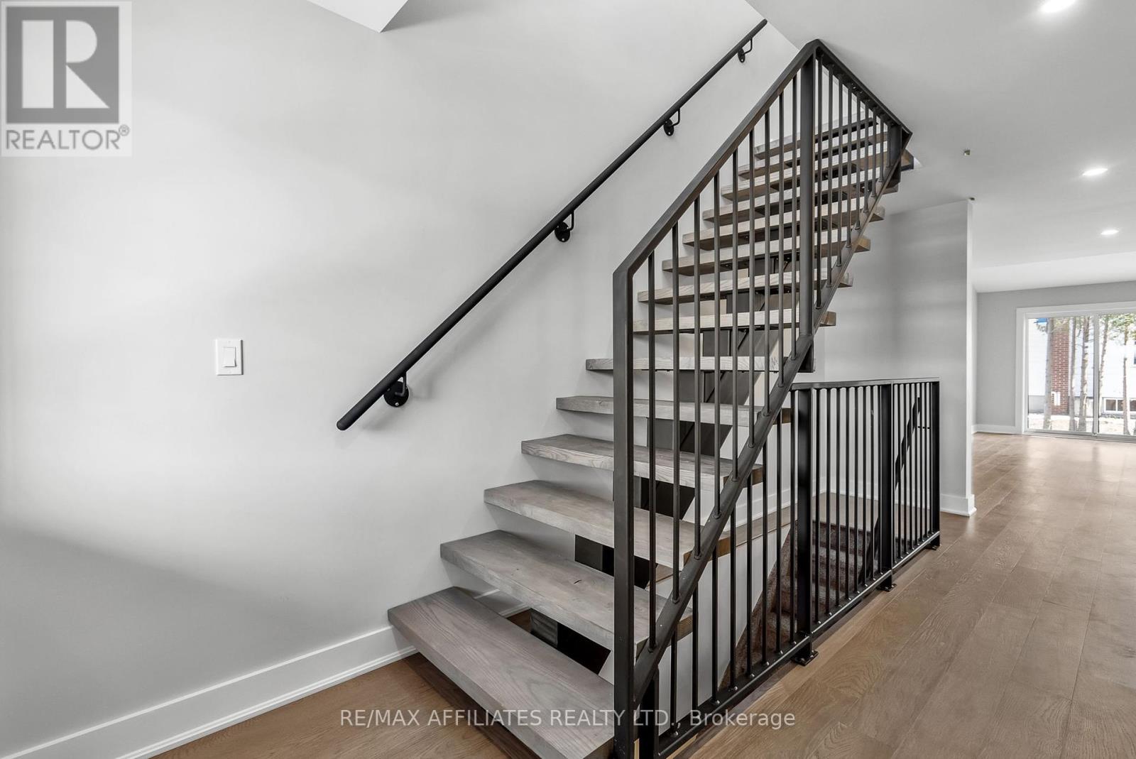 Property at 19B DUNDAS STREET image 5