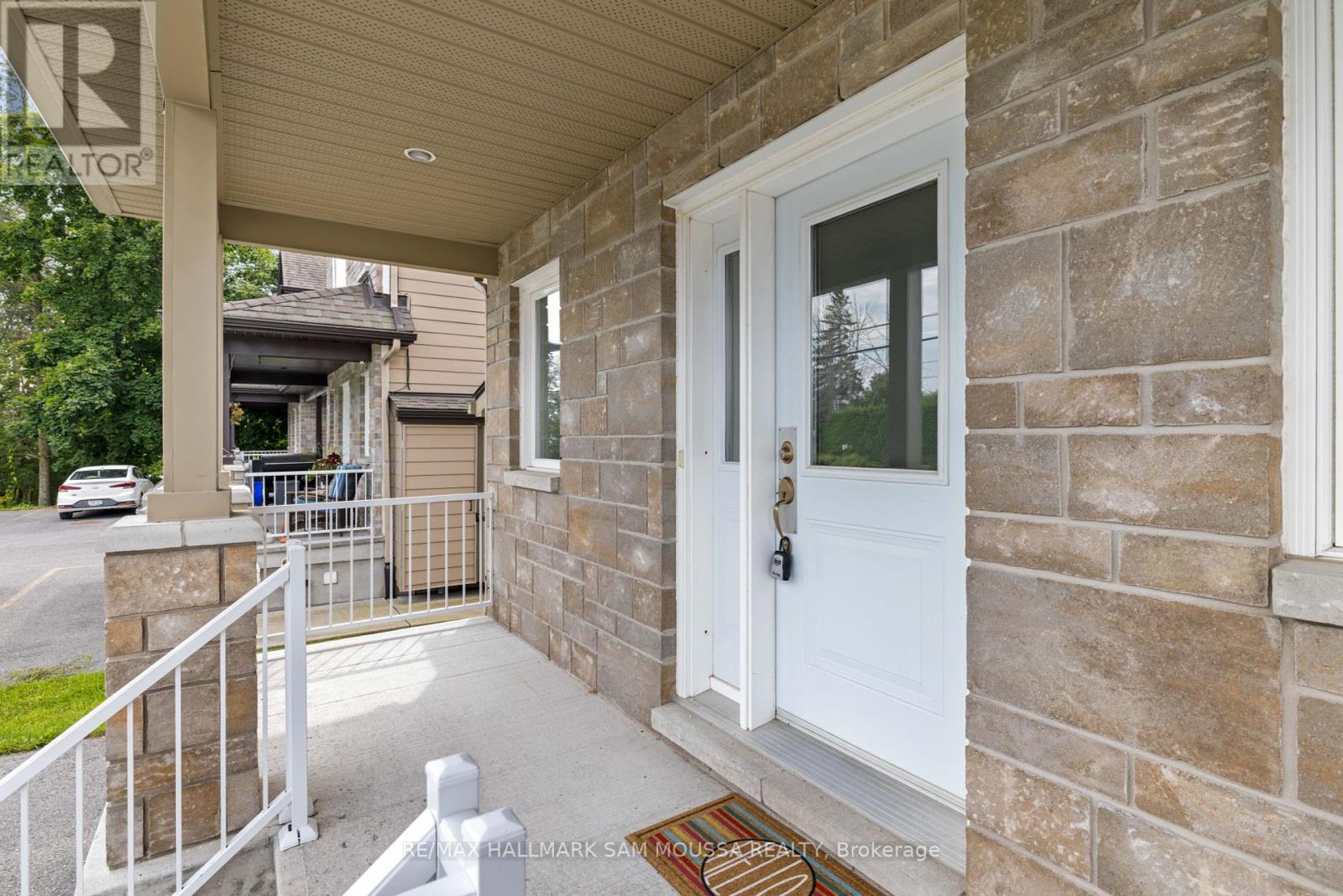 1176 South Russell Road, Russell, Ontario  K4R 1B2 - Photo 6 - X12111082