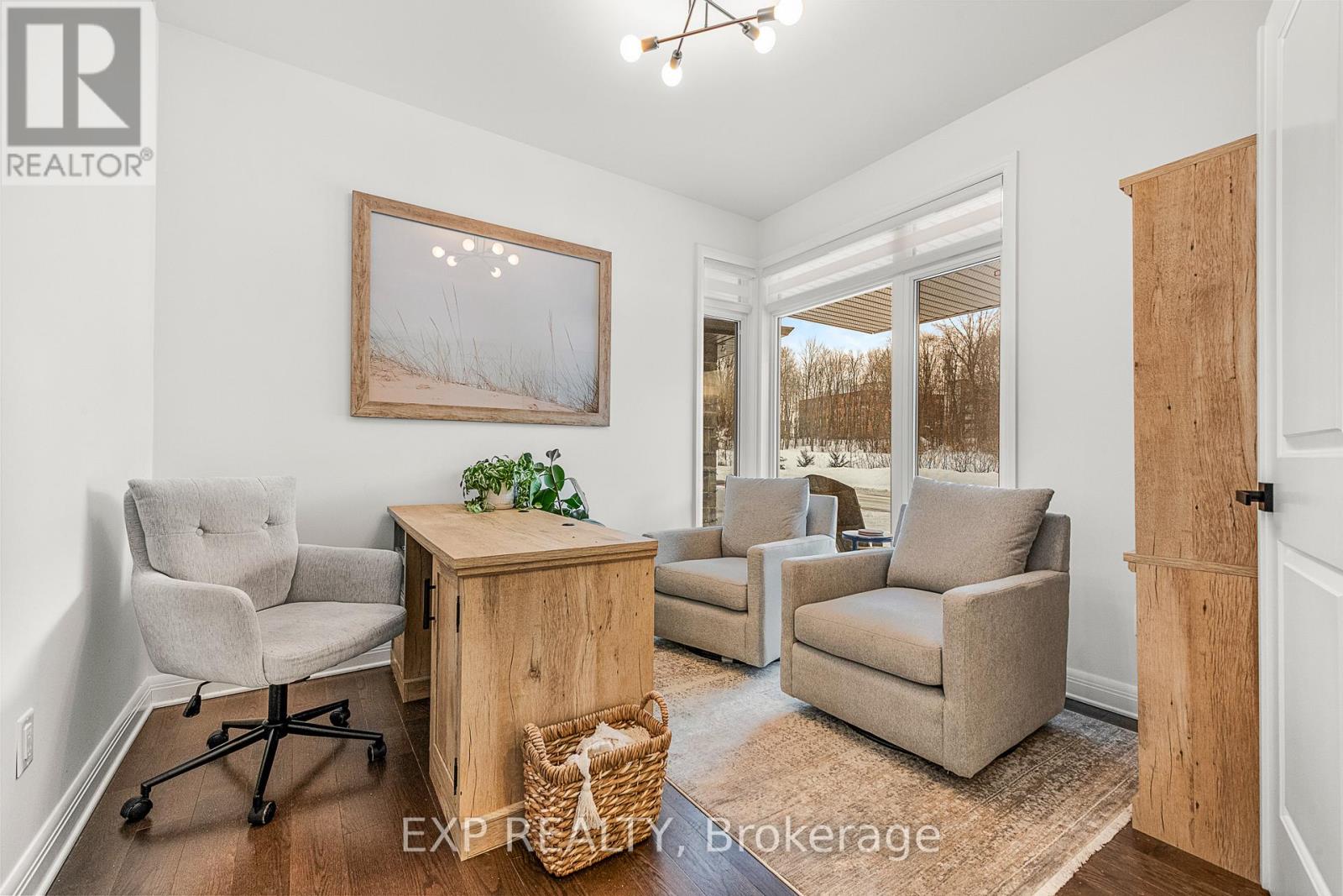 Property at 204 AVRO CIRCLE image 3