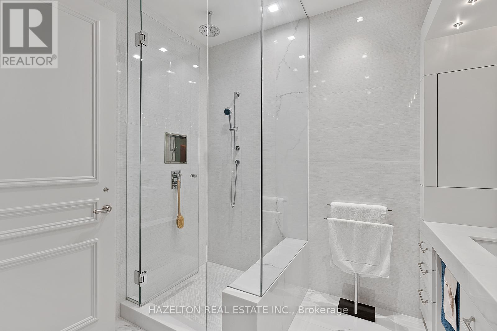 7d - 1 St Thomas Street, Toronto, Ontario  M5S 3M5 - Photo 16 - C12111032