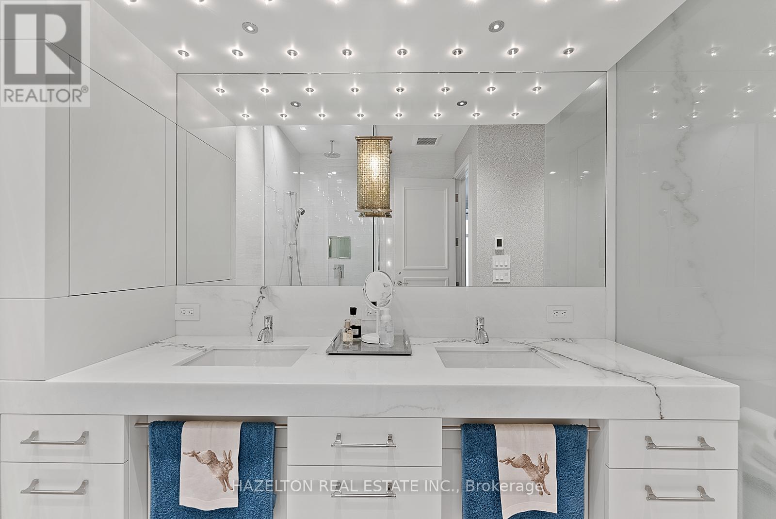 7d - 1 St Thomas Street, Toronto, Ontario  M5S 3M5 - Photo 17 - C12111032