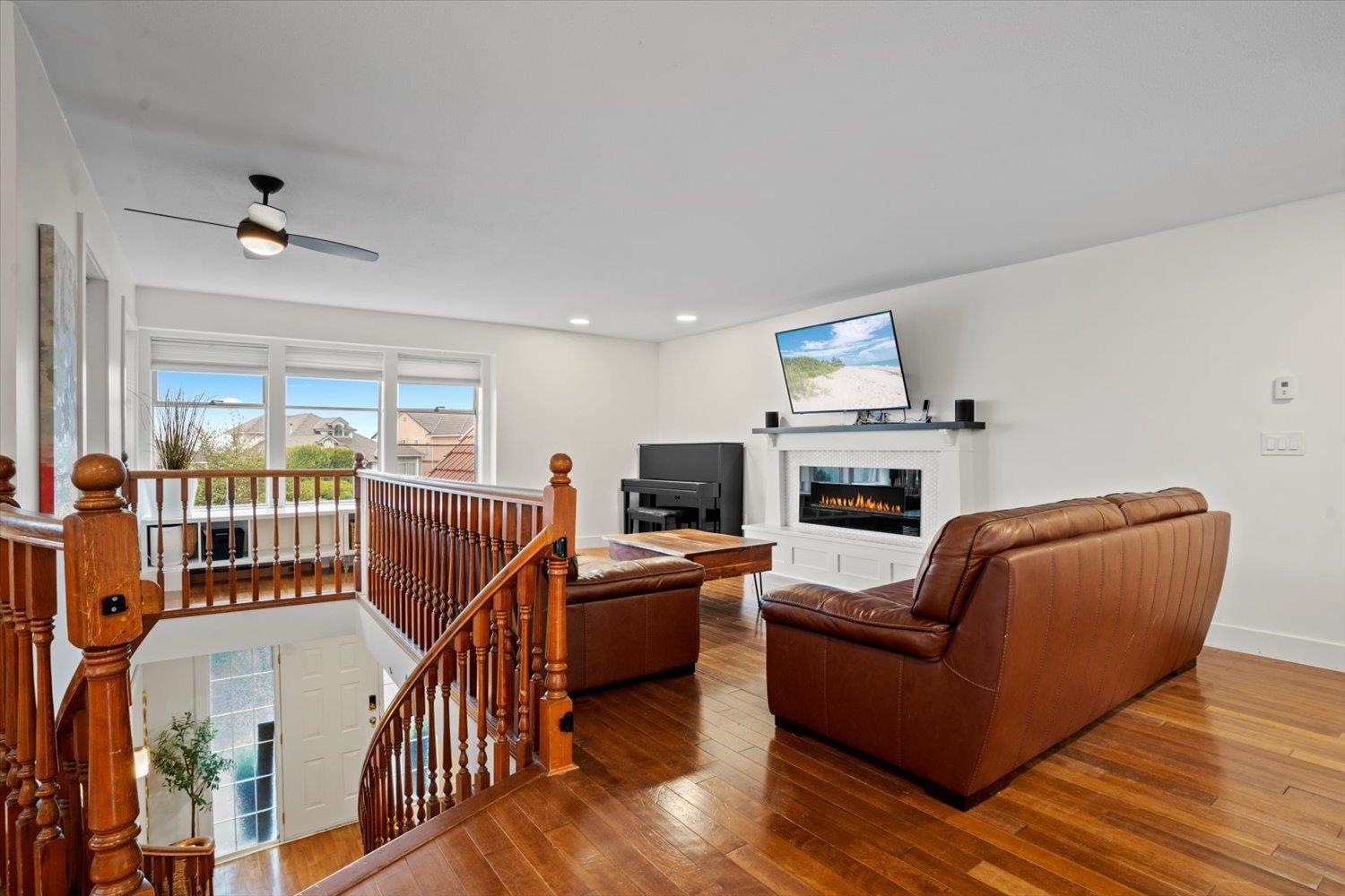 33343 Hodson Place, Mission, British Columbia  V2V 6J6 - Photo 11 - R2989074