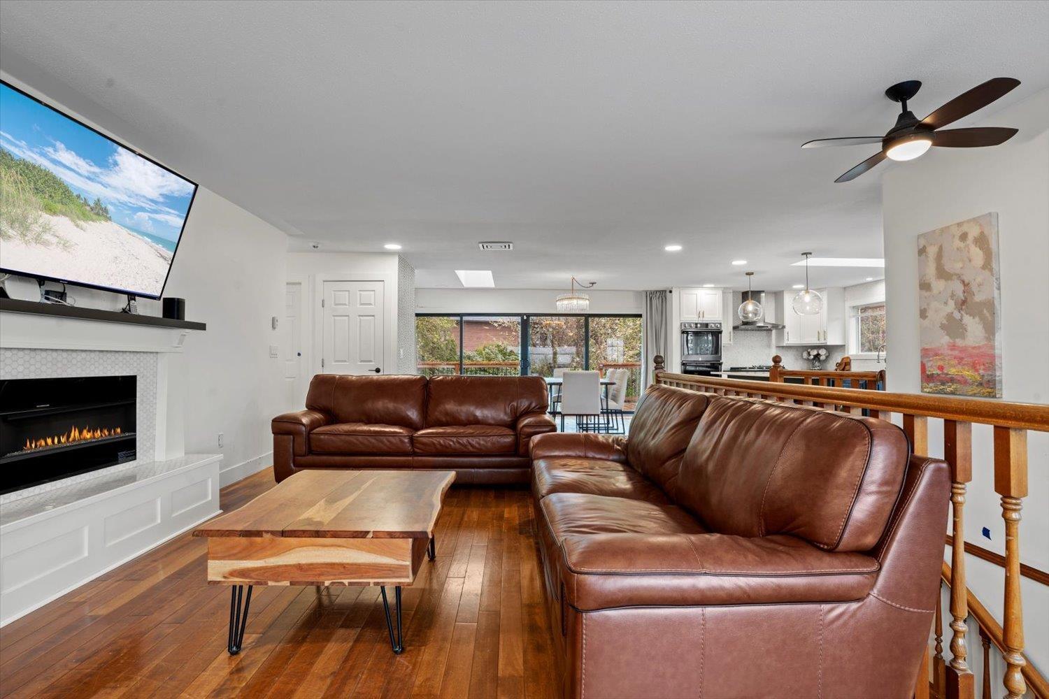 33343 Hodson Place, Mission, British Columbia  V2V 6J6 - Photo 13 - R2989074