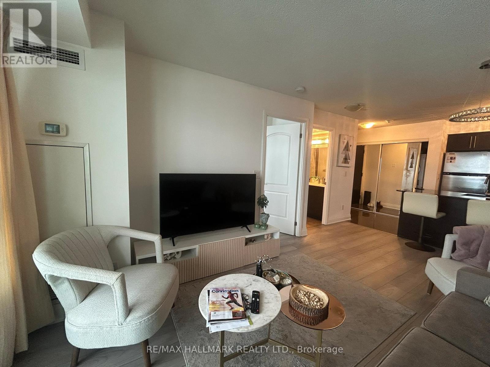 1001 - 30 North Park Road, Vaughan, Ontario  L4J 0G6 - Photo 4 - N12111104