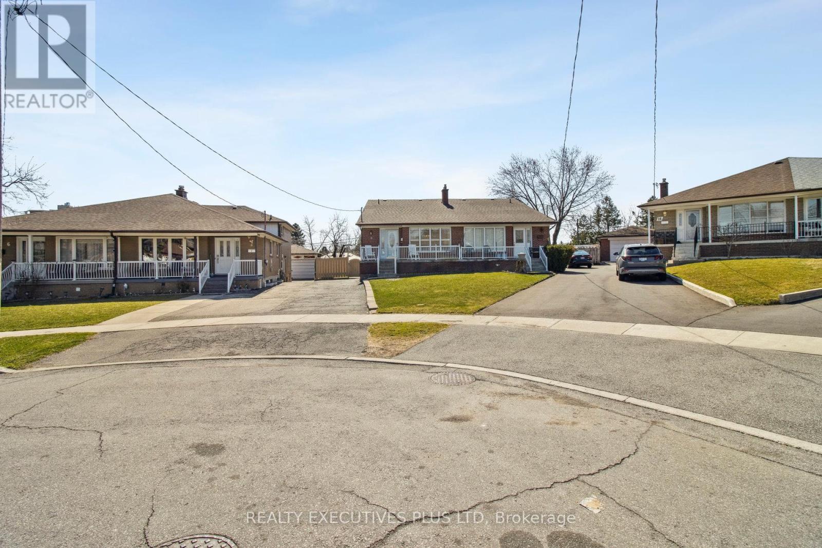 10 Bemberg Court, Toronto, Ontario  M9W 3V5 - Photo 29 - W12073665