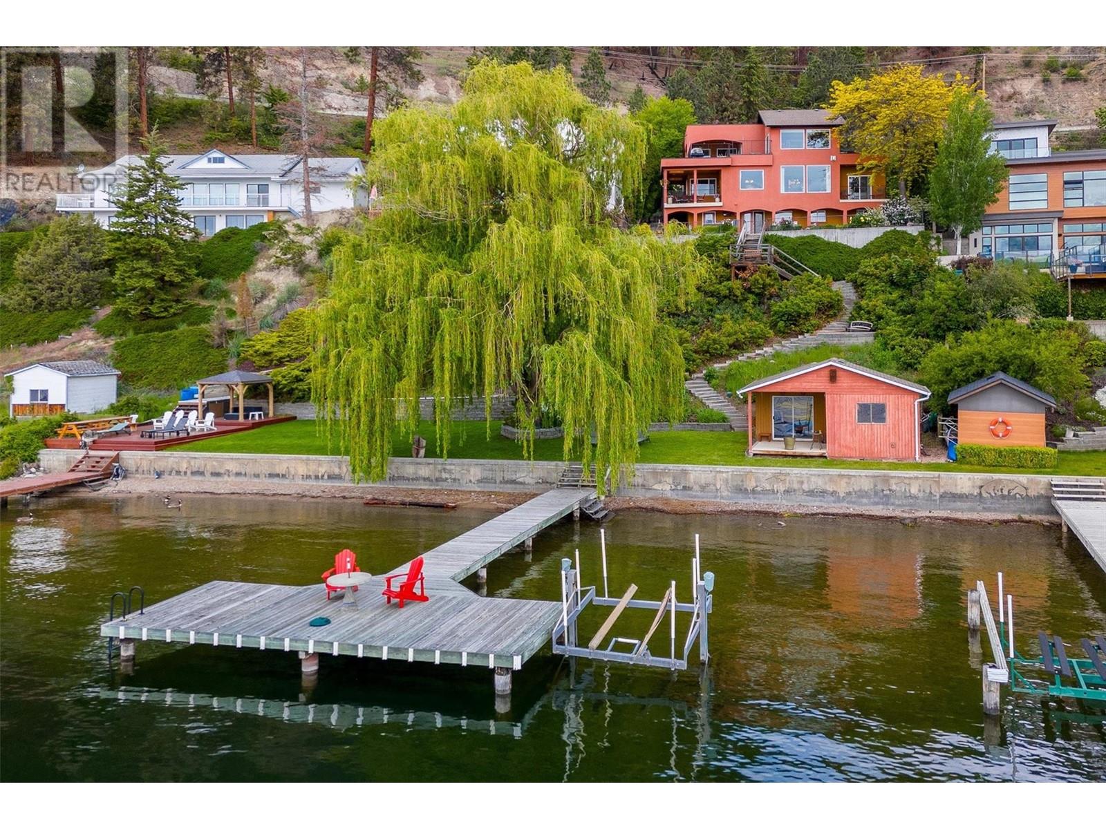 683 Westside Road S, West Kelowna, British Columbia  V1Z 3S2 - Photo 2 - 10345431