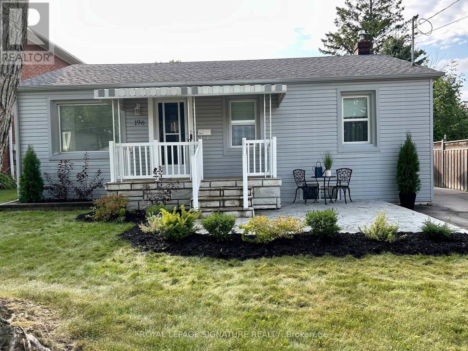 Property at 196 QUEEN STREET W image 4