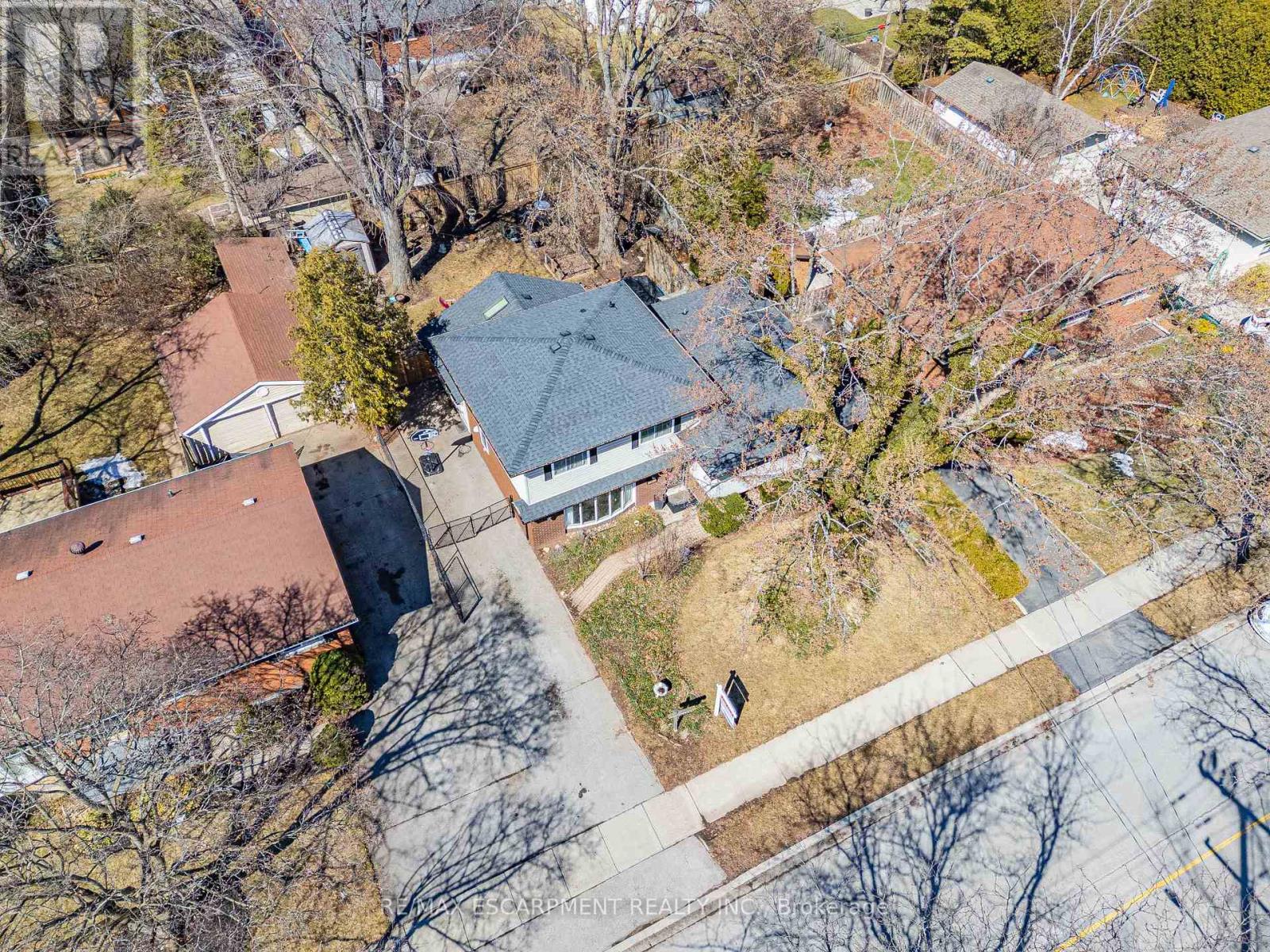 5373 Spruce Avenue, Burlington (Appleby), Ontario  L7L 1N8 - Photo 37 - W12111097