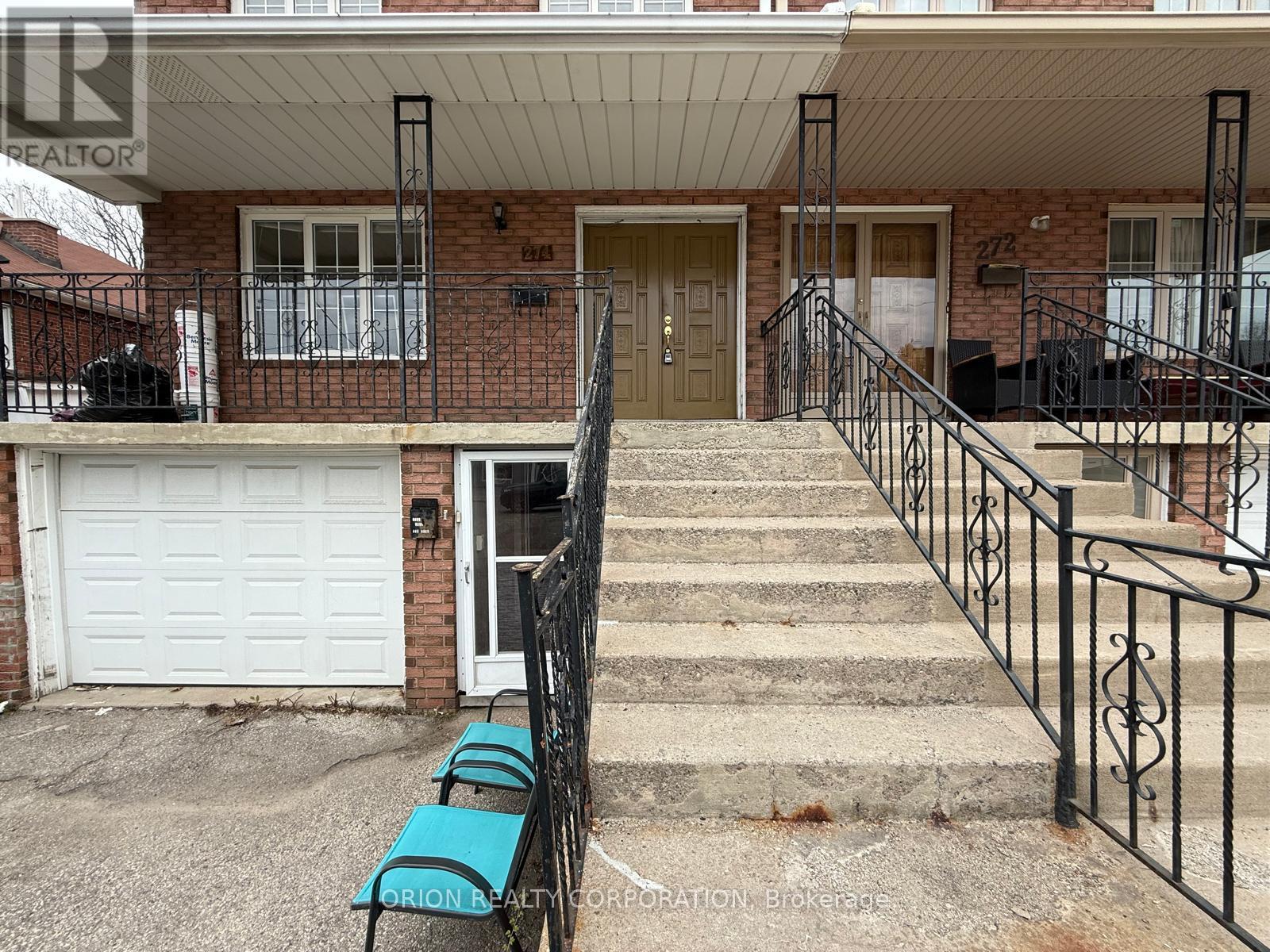Upper - 274 Viewmount Avenue, Toronto, Ontario  M6B 1V2 - Photo 1 - W12111112
