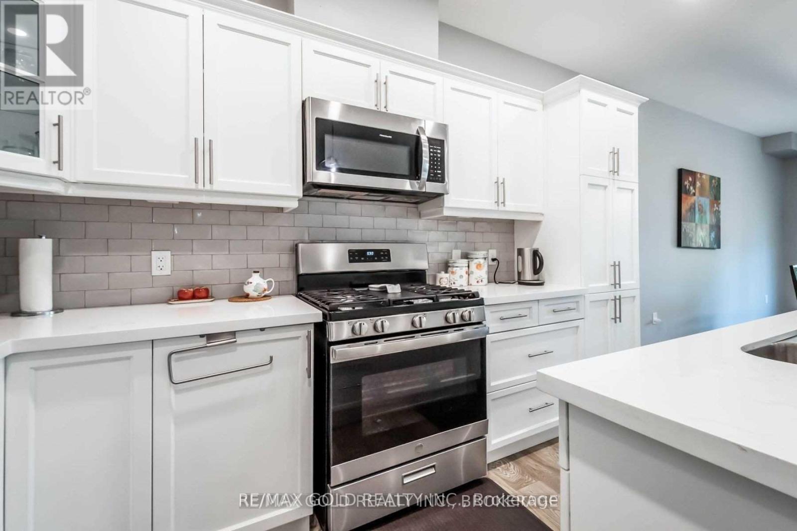 10 Thomas Burns Common, St. Catharines, Ontario  L2N 0B1 - Photo 7 - X12111011