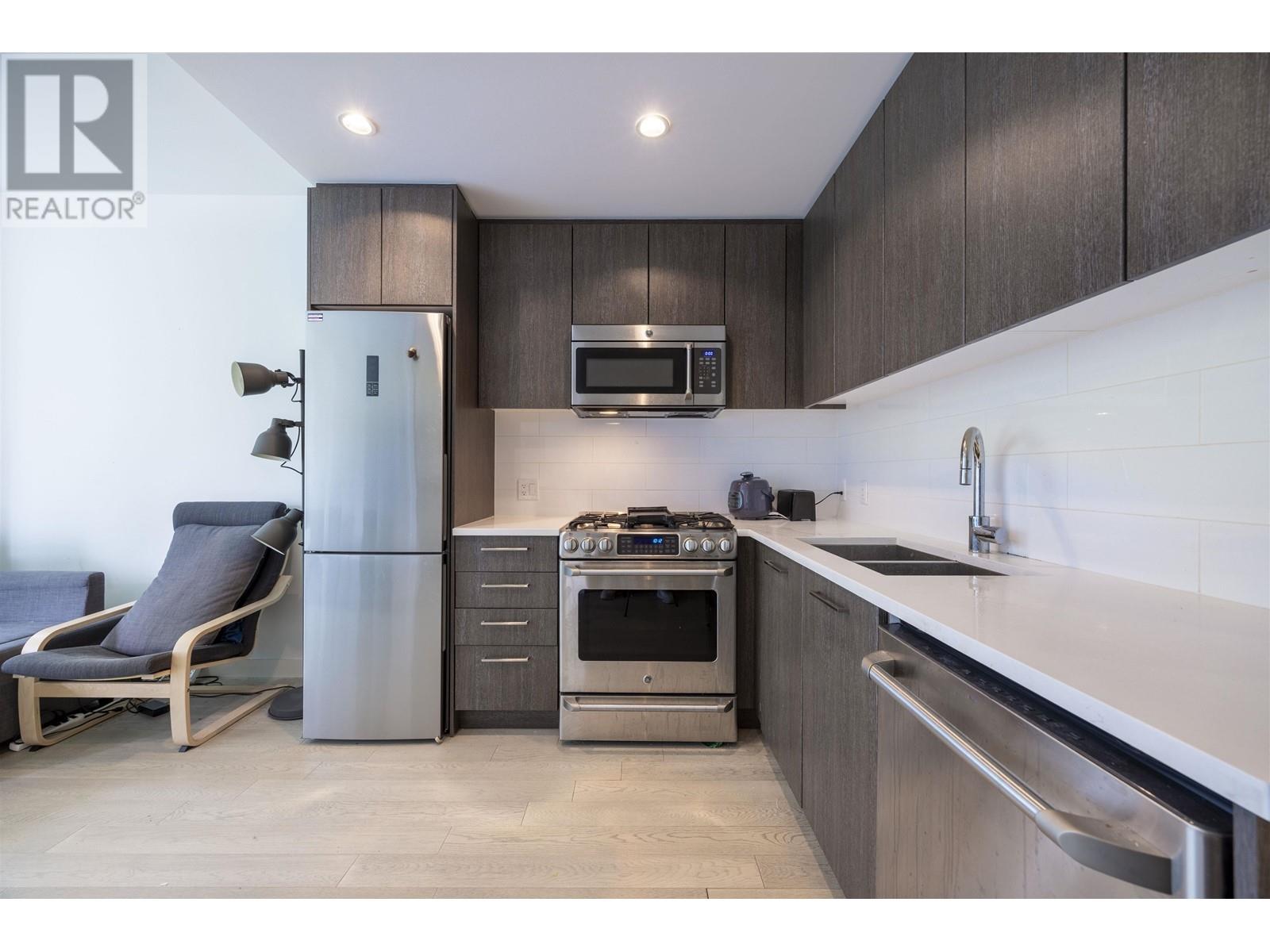 305 9060 University Crescent, Burnaby, British Columbia  V5A 0E1 - Photo 8 - R2995840