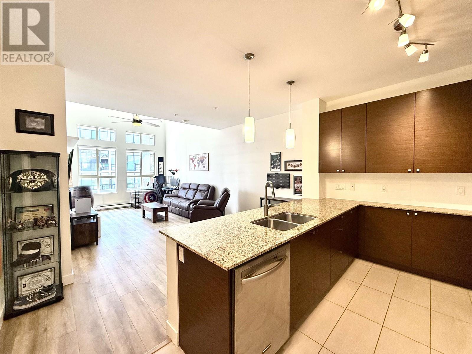 419 101 Morrissey Road, Port Moody, British Columbia  V3H 0E6 - Photo 3 - R2995871