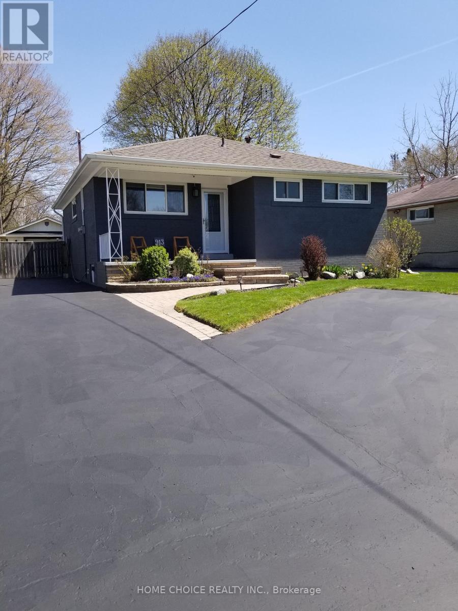 Property at 913 WALTON BOULEVARD image 2