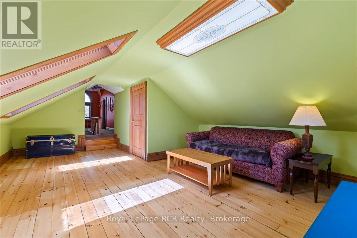 382007 Concession 4 Ndr, West Grey, Ontario  N4N 3B9 - Photo 41 - X12111150