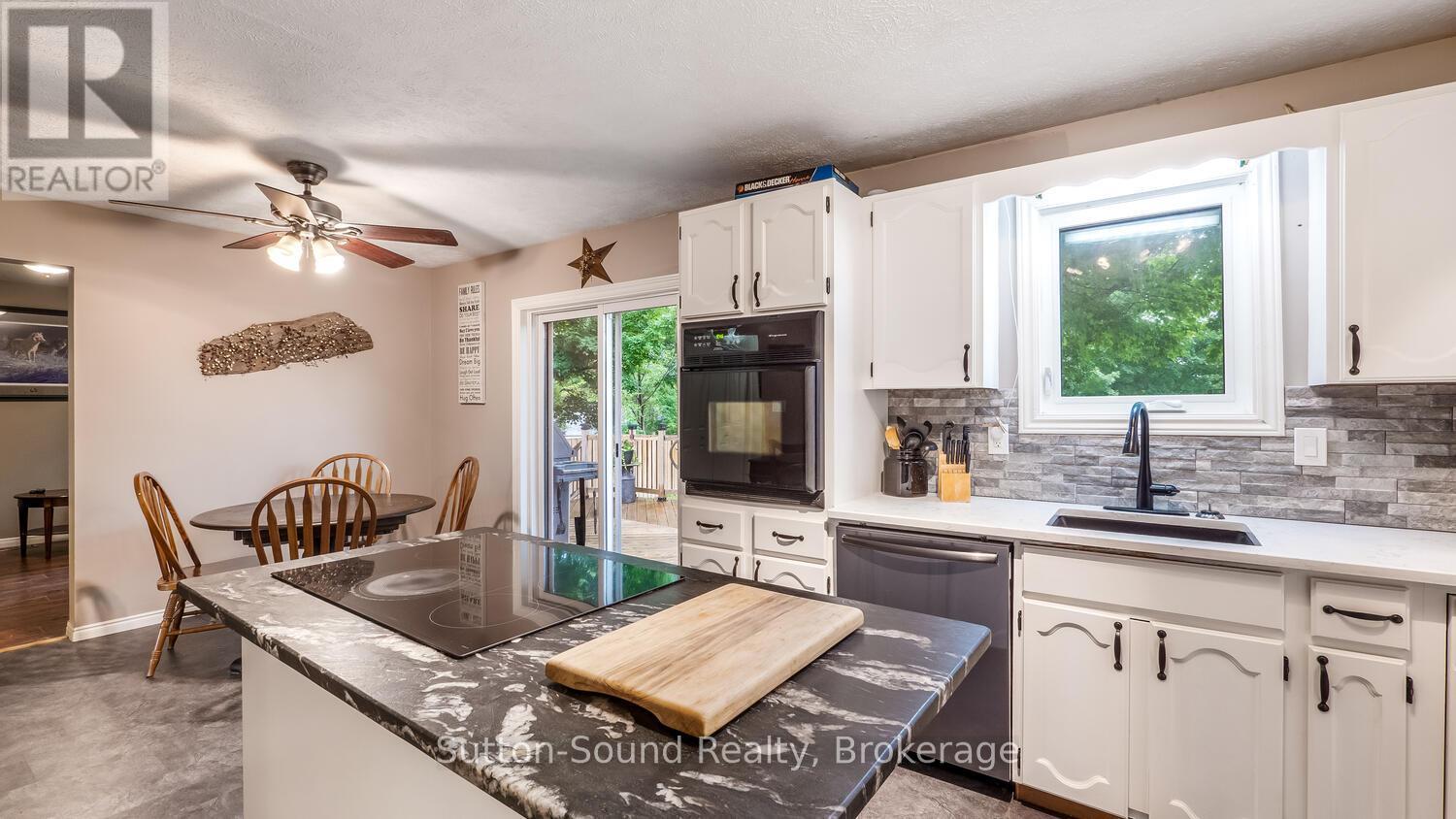 105 Boundary Road, Chatsworth, Ontario  N0H 1G0 - Photo 14 - X12111154