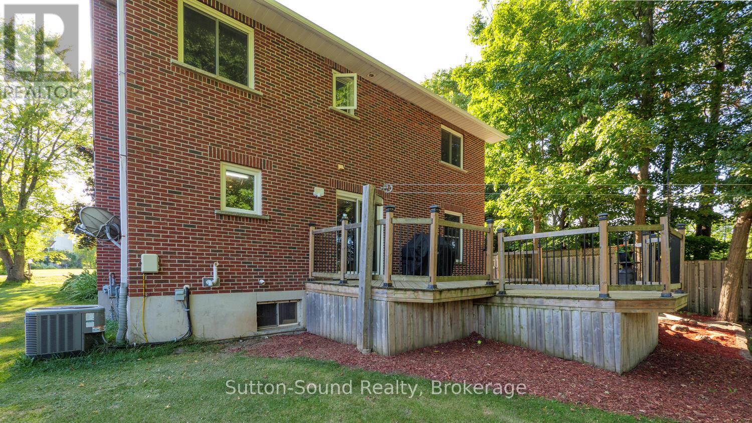 105 Boundary Road, Chatsworth, Ontario  N0H 1G0 - Photo 39 - X12111154