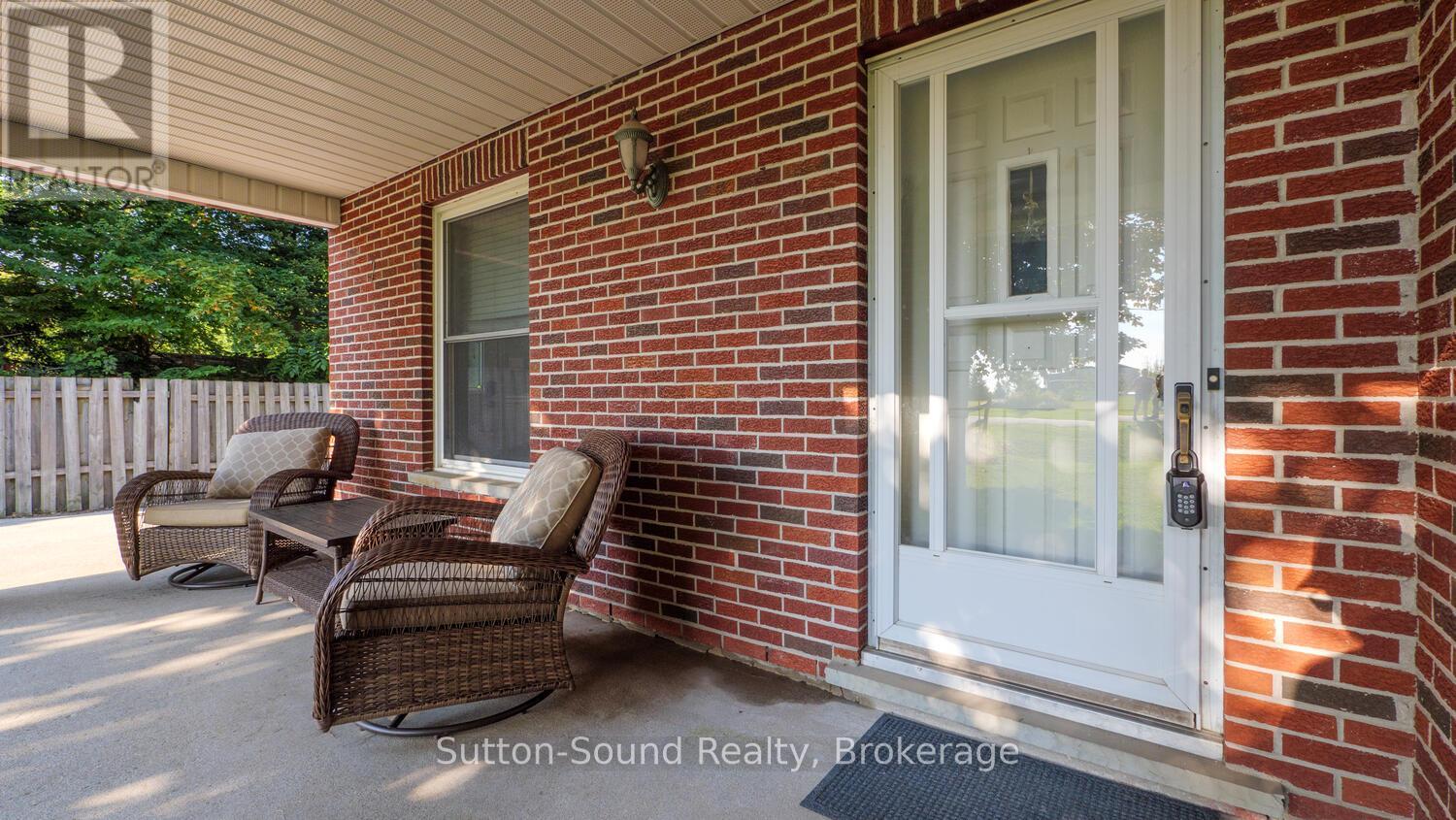 105 Boundary Road, Chatsworth, Ontario  N0H 1G0 - Photo 8 - X12111154