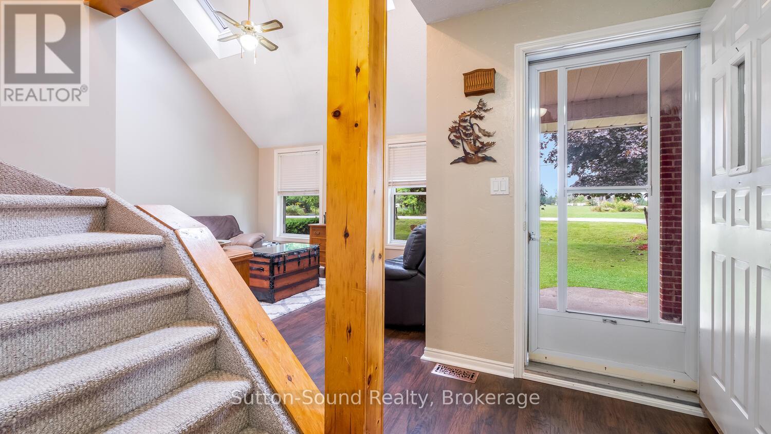105 Boundary Road, Chatsworth, Ontario  N0H 1G0 - Photo 9 - X12111154